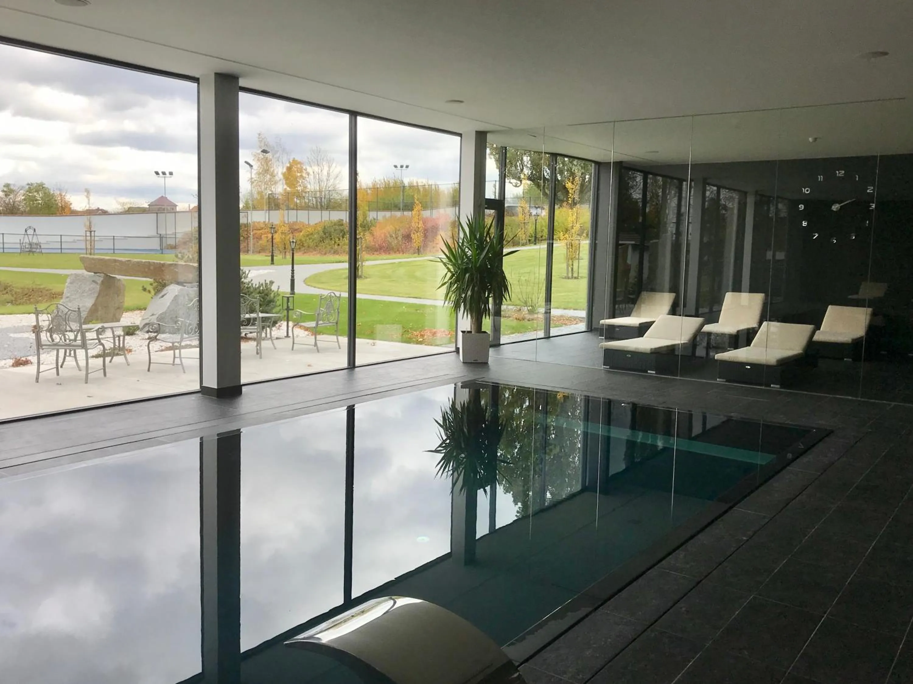 Swimming pool in Hotel Panství Dlouhá Lhota