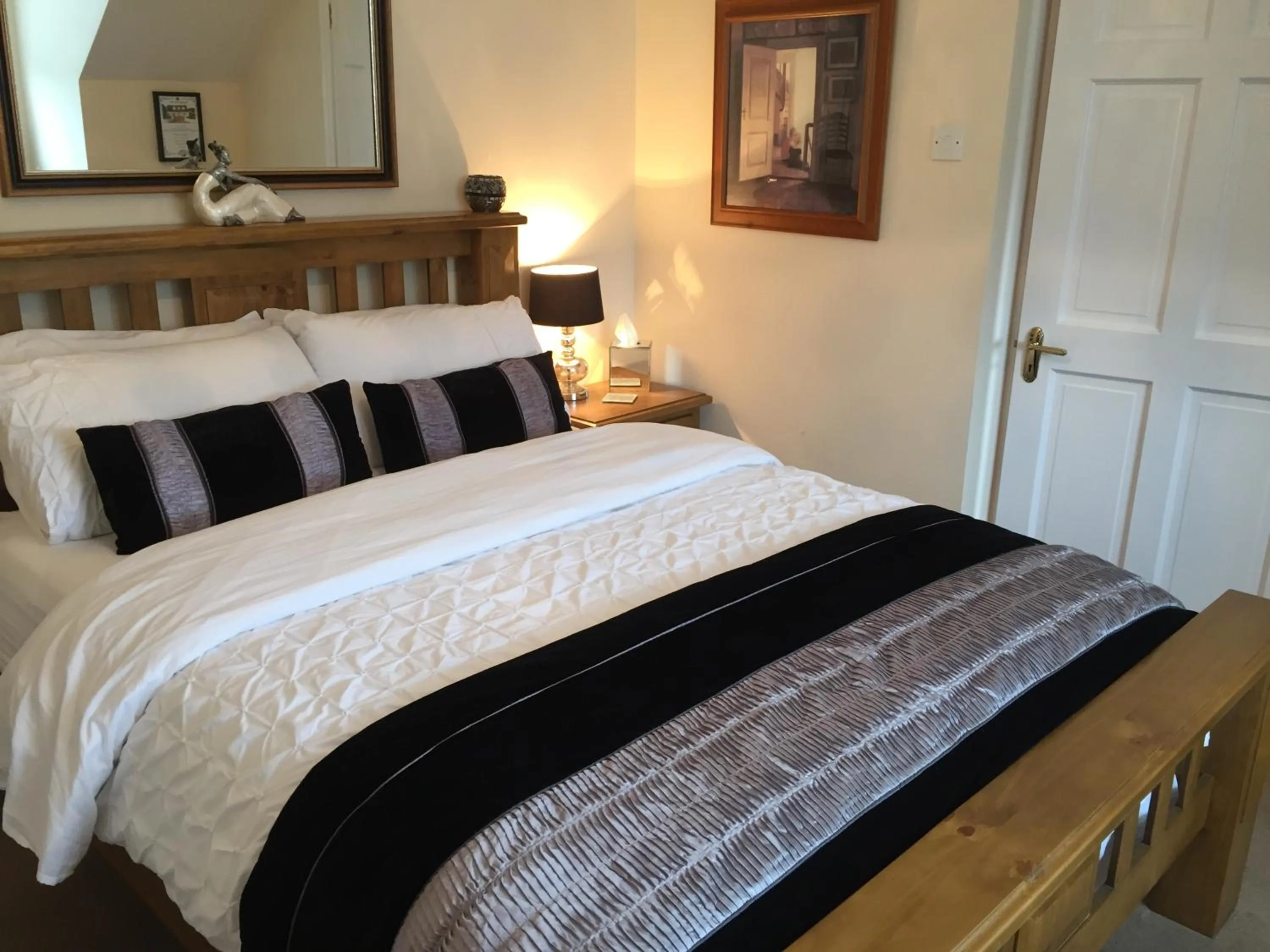 Bedroom, Bed in Woodleigh Lodge