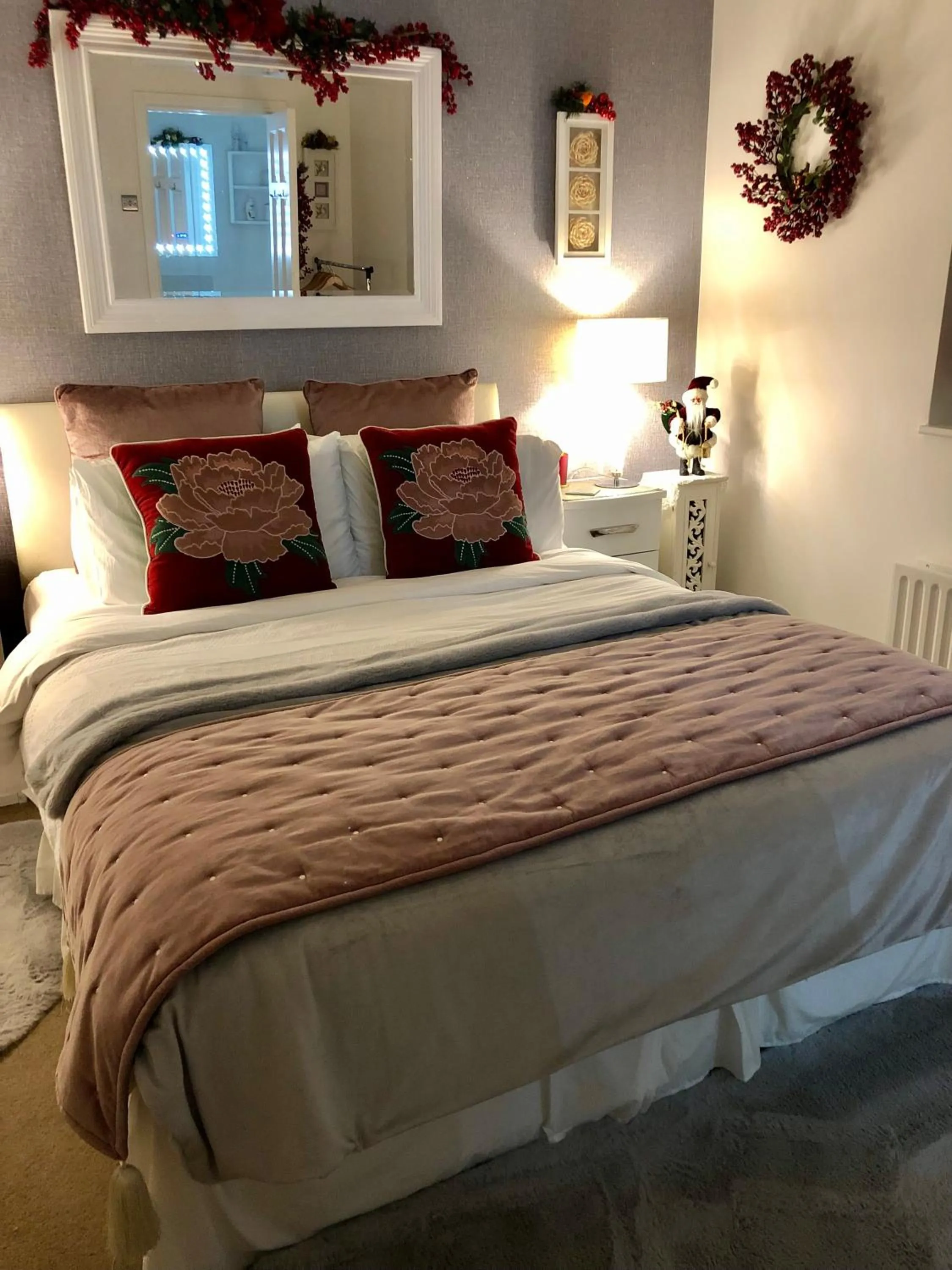 Bed in Woodleigh Lodge