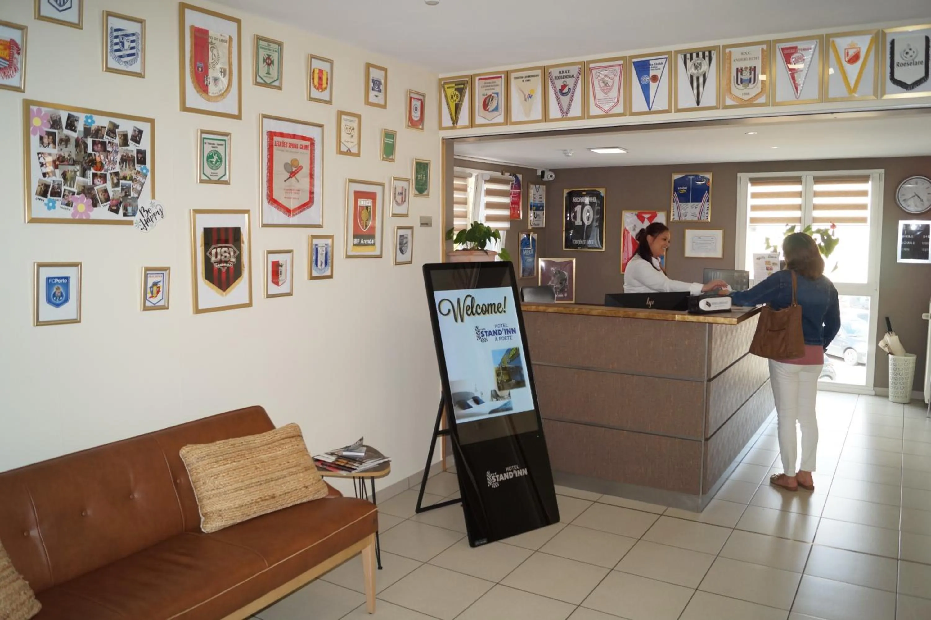Lobby or reception in Hotel-Restaurant Stand'Inn