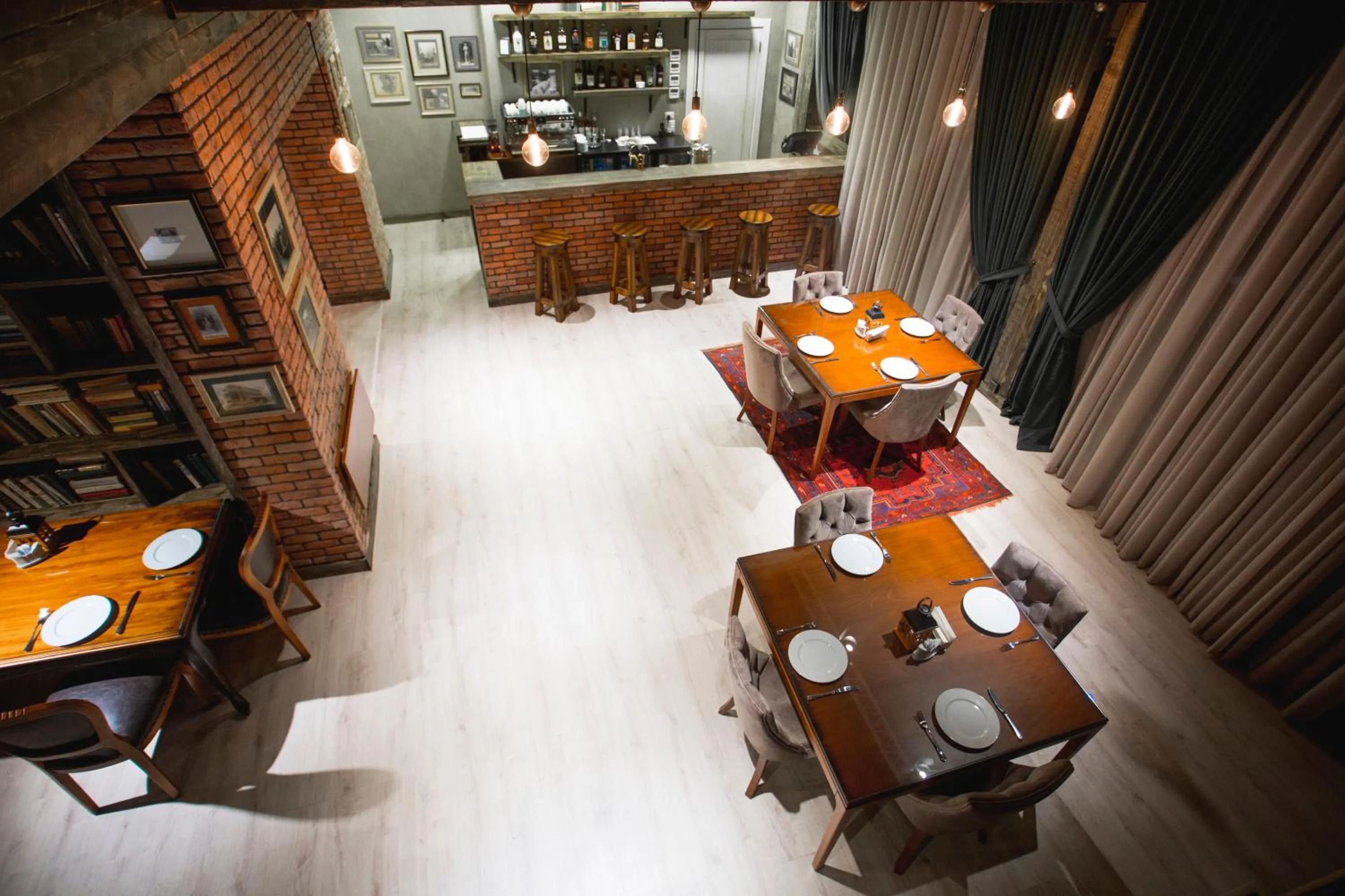 Restaurant/places to eat in Boutique Hotel Baku