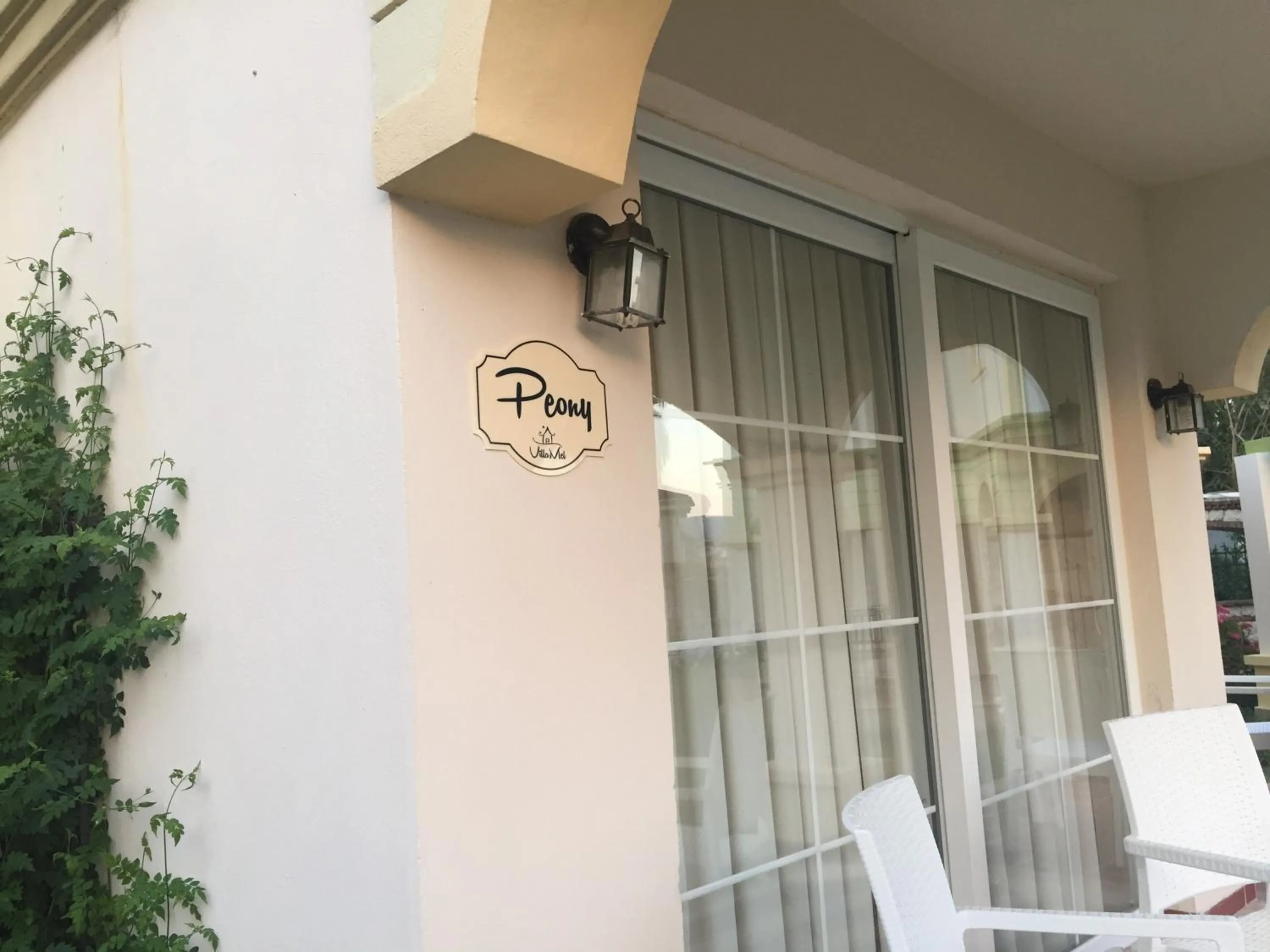 Property building in VillaMel