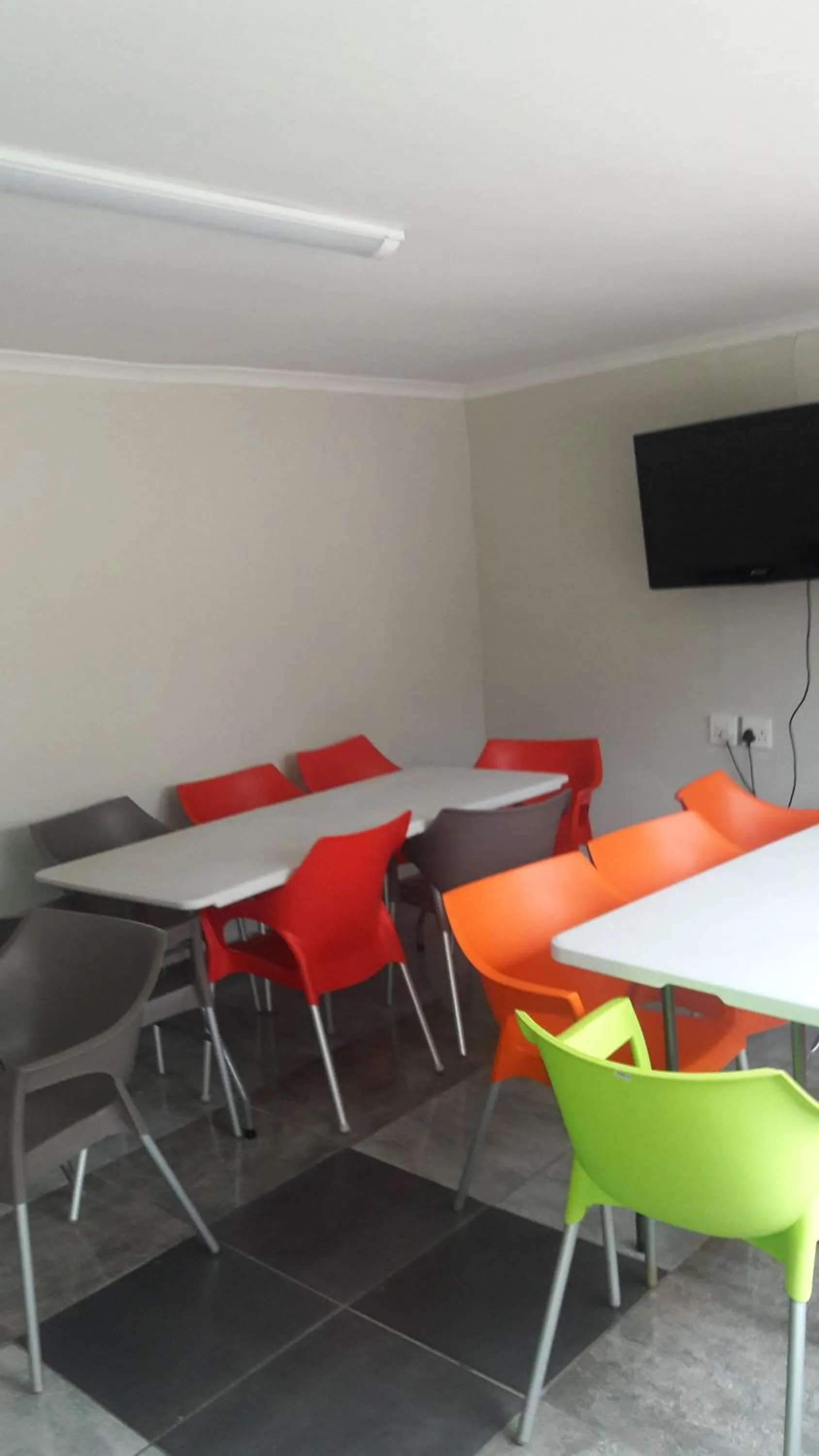 Restaurant/places to eat in Valley Guest House