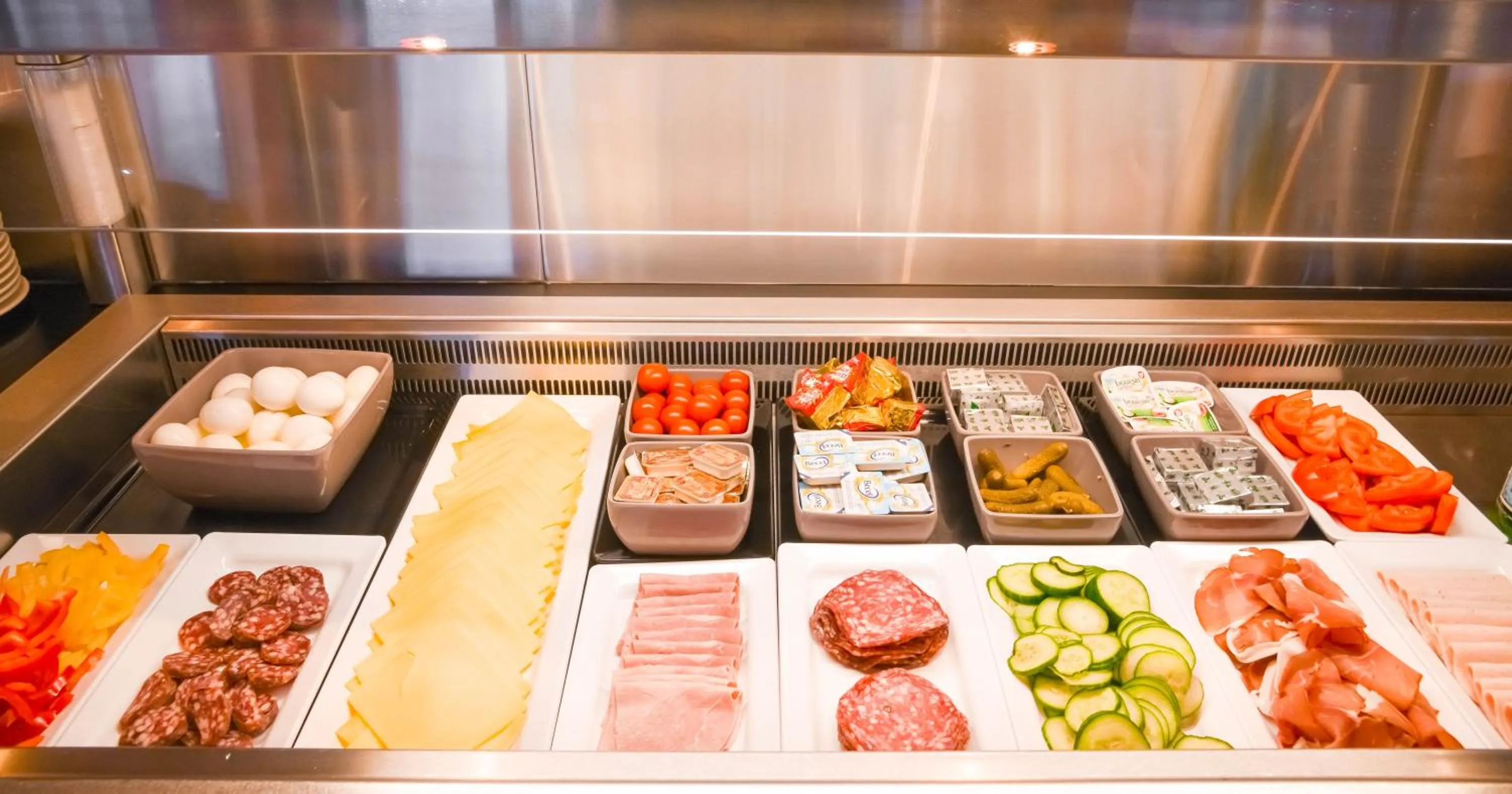 Breakfast in Mandarina Hotel Luxembourg Airport