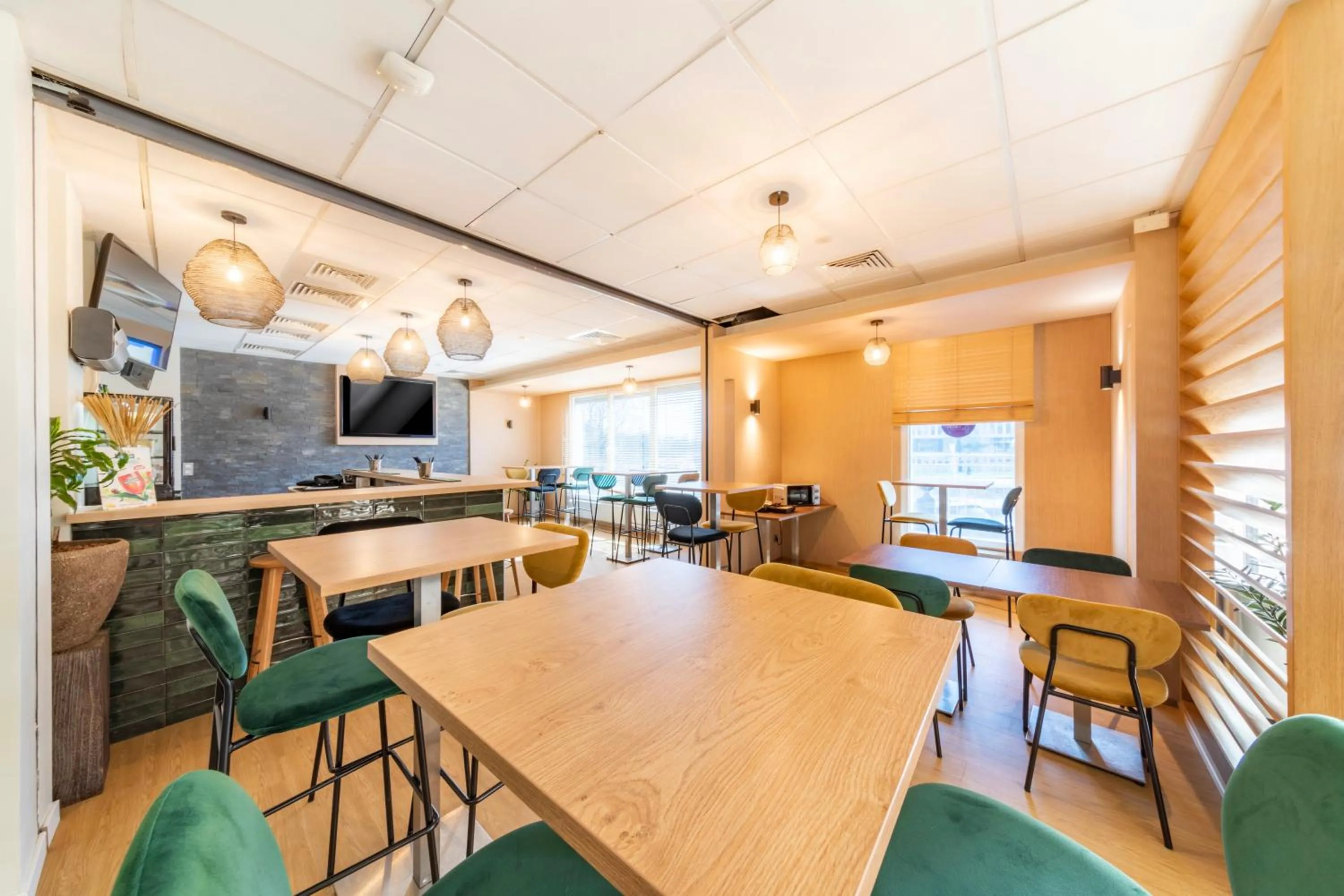 Lounge or bar in Mandarina Hotel Luxembourg Airport