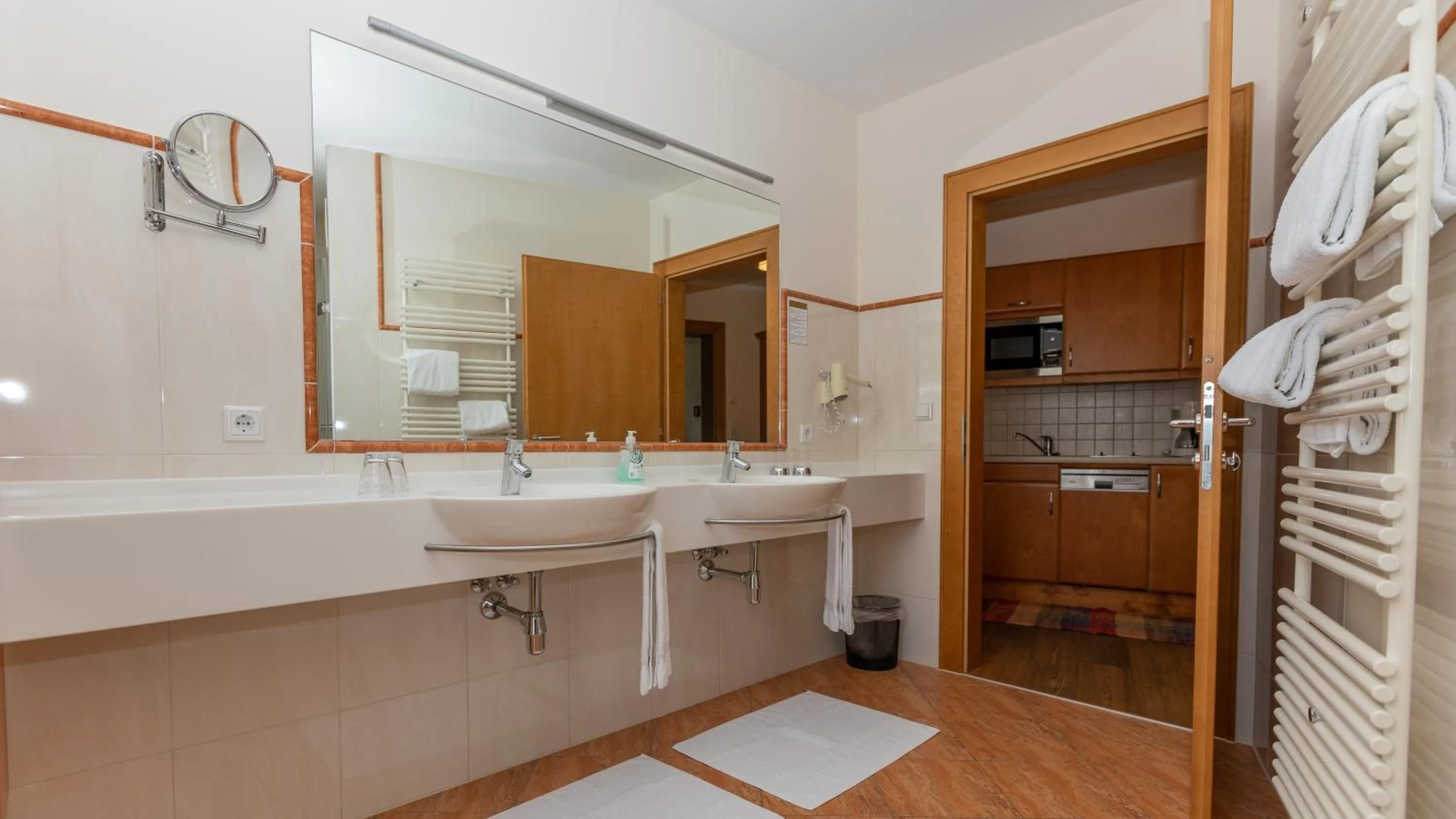 Bathroom in Hotel Garni Elisabeth