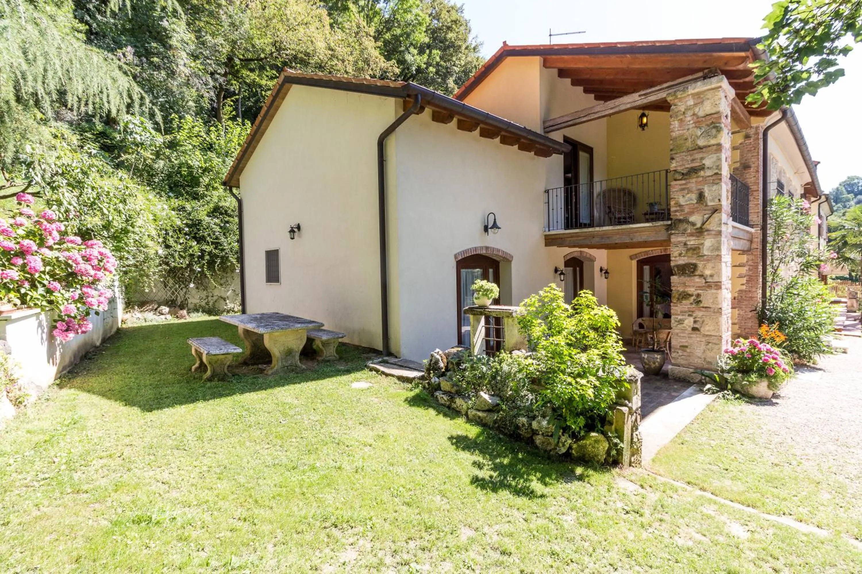 Property building in B&B in Valle