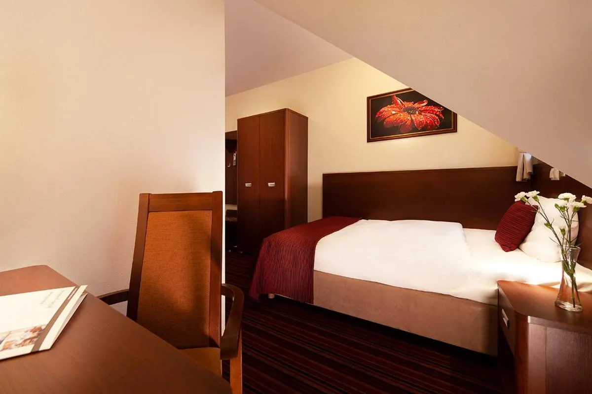 Bed in Rezydencja Dwór Polski