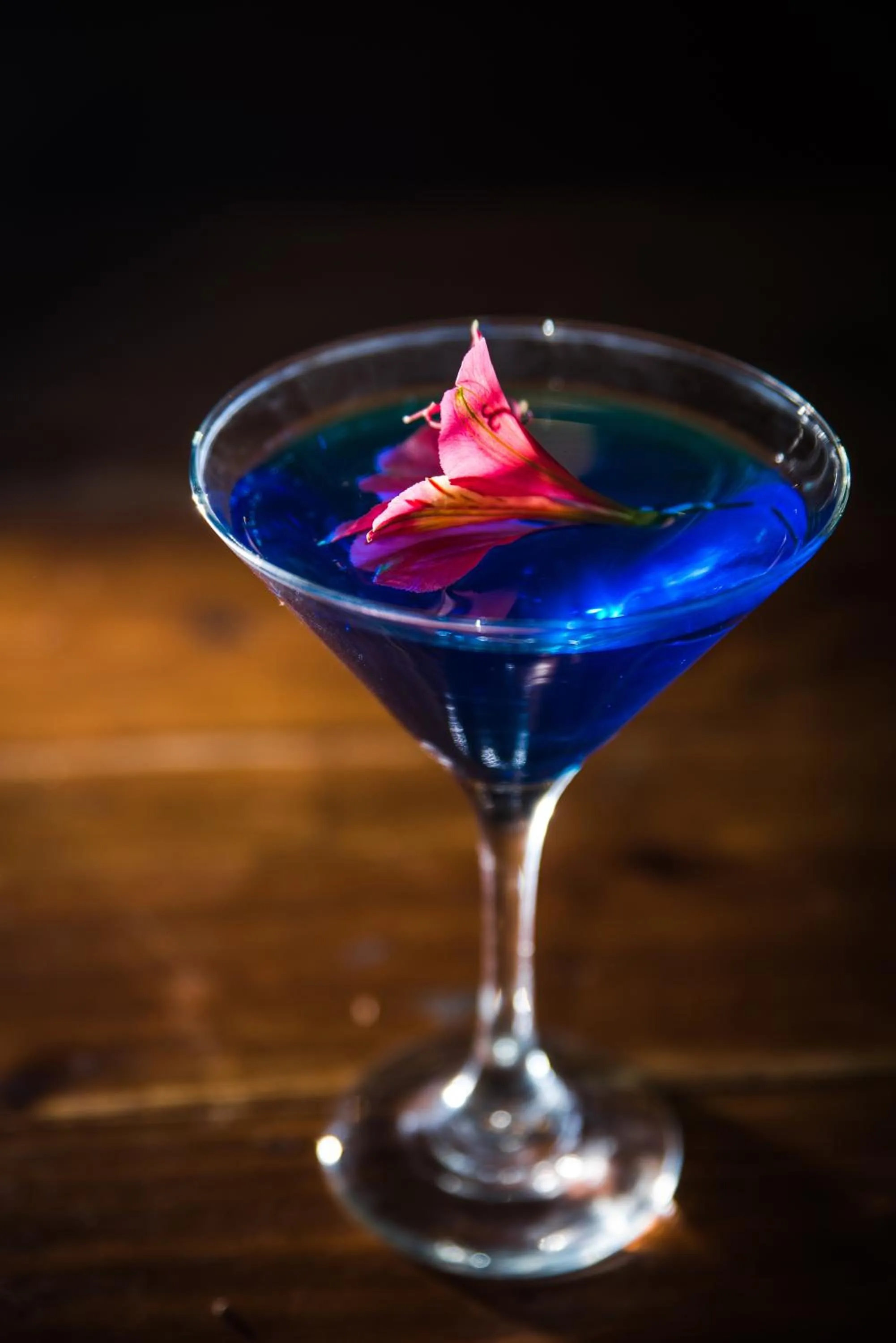 Alcoholic drinks in The Heritage Club - Tripura Castle Hotel and Spa