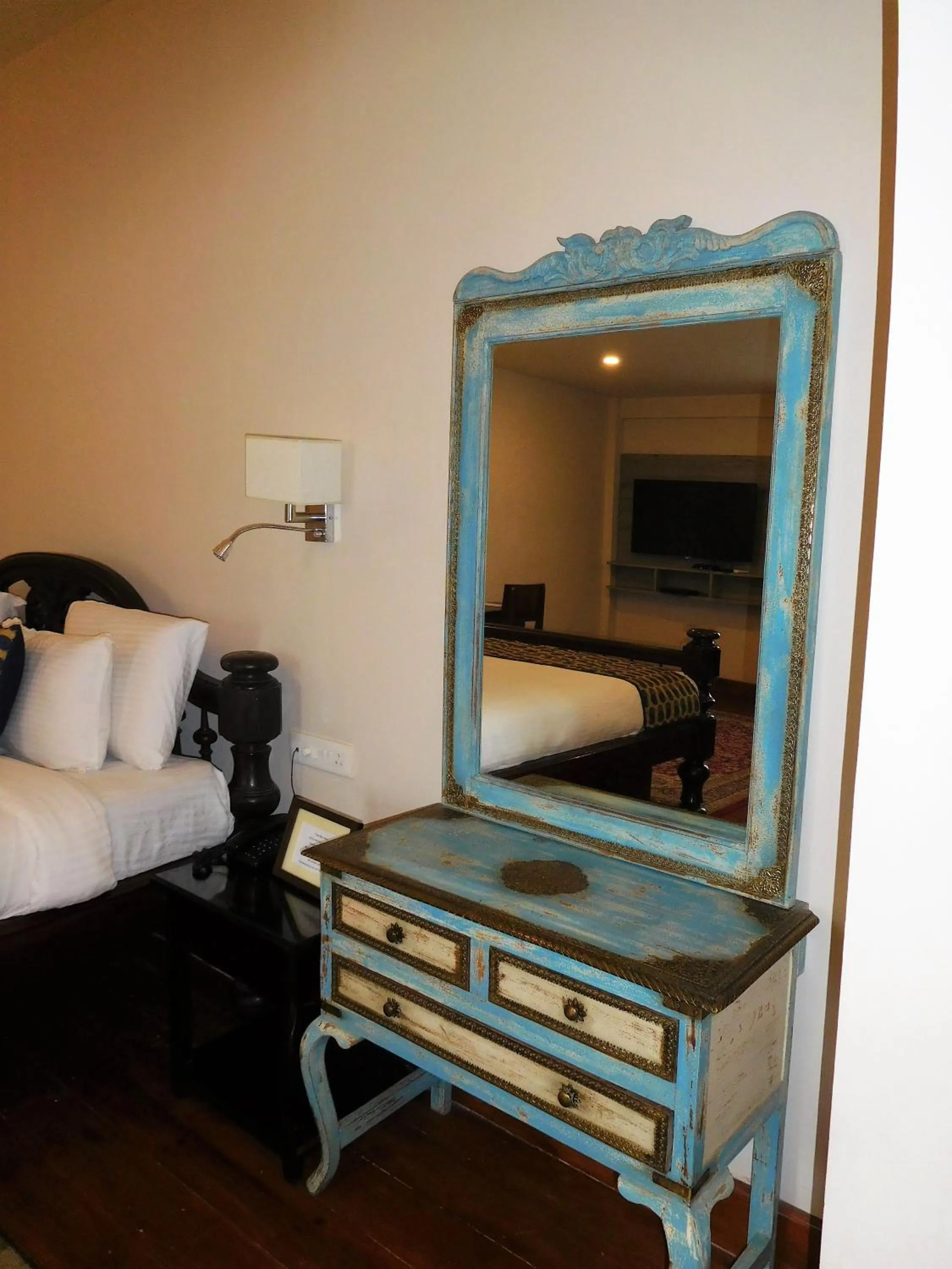 Bed in The Heritage Club - Tripura Castle Hotel and Spa