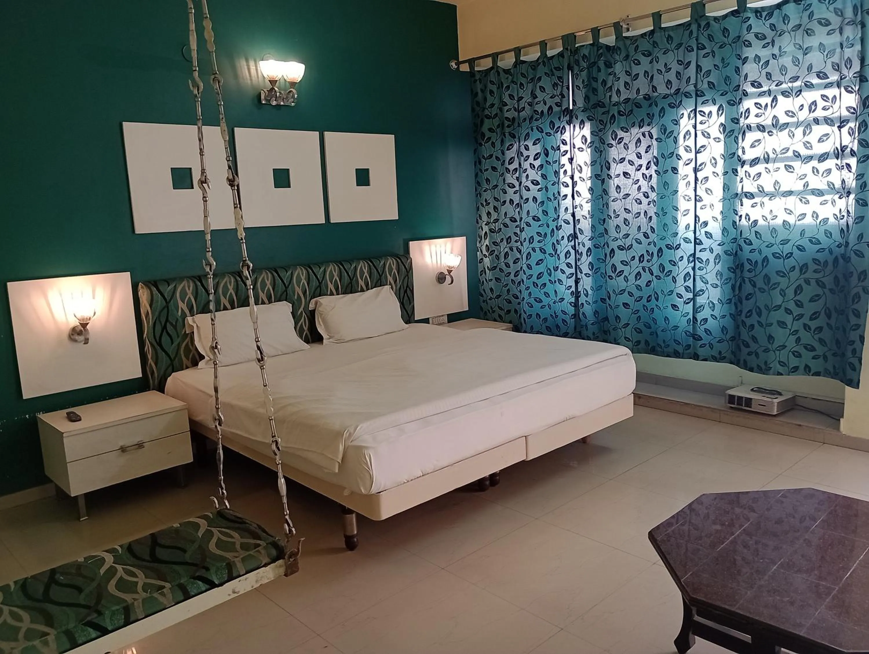 Bedroom, Bed in Hotel Airlines