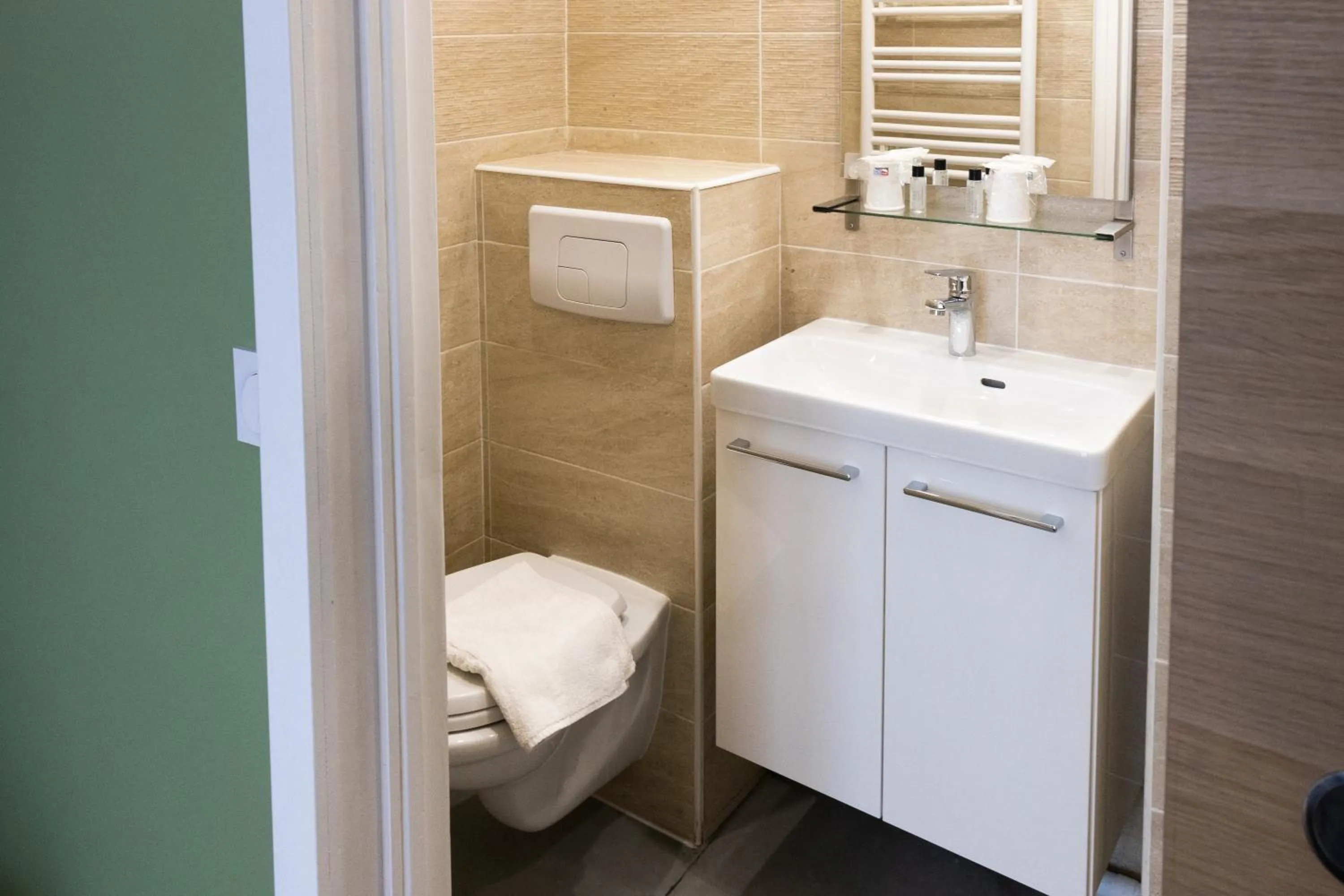 Bathroom in Hotel Luxia