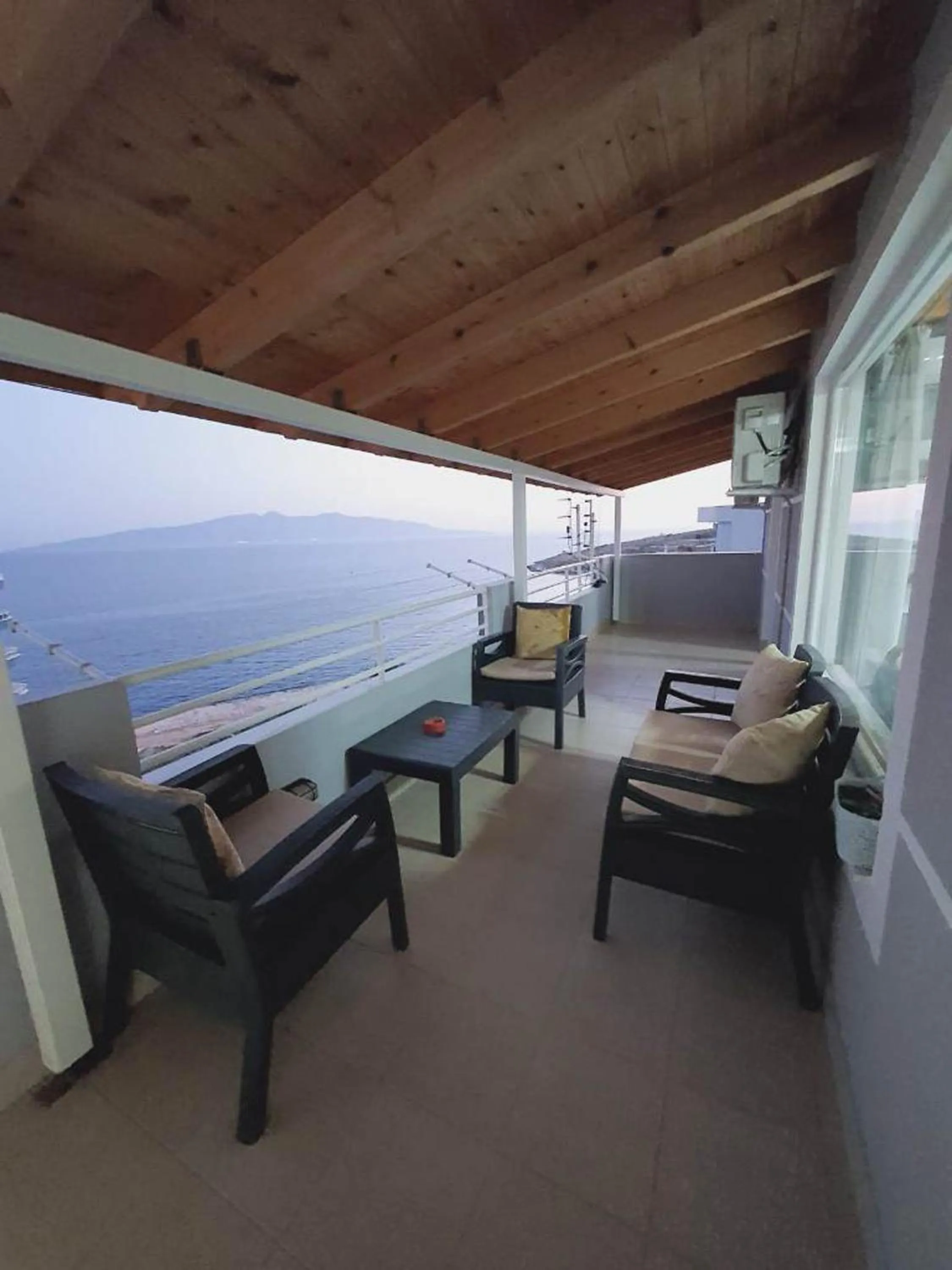 Balcony/Terrace in Hotel Vila Alvin & Apartments