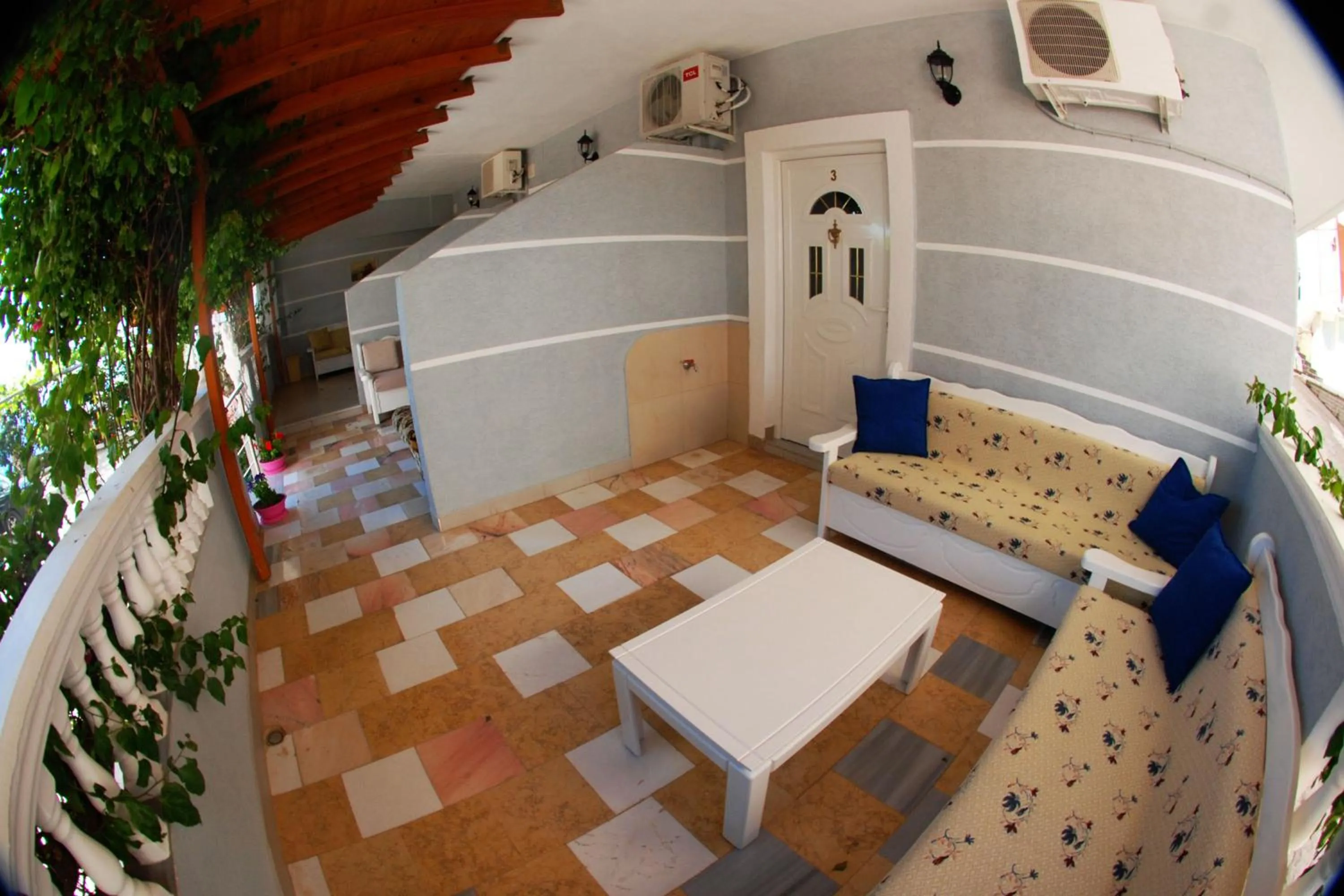 Balcony/Terrace in Hotel Vila Alvin & Apartments