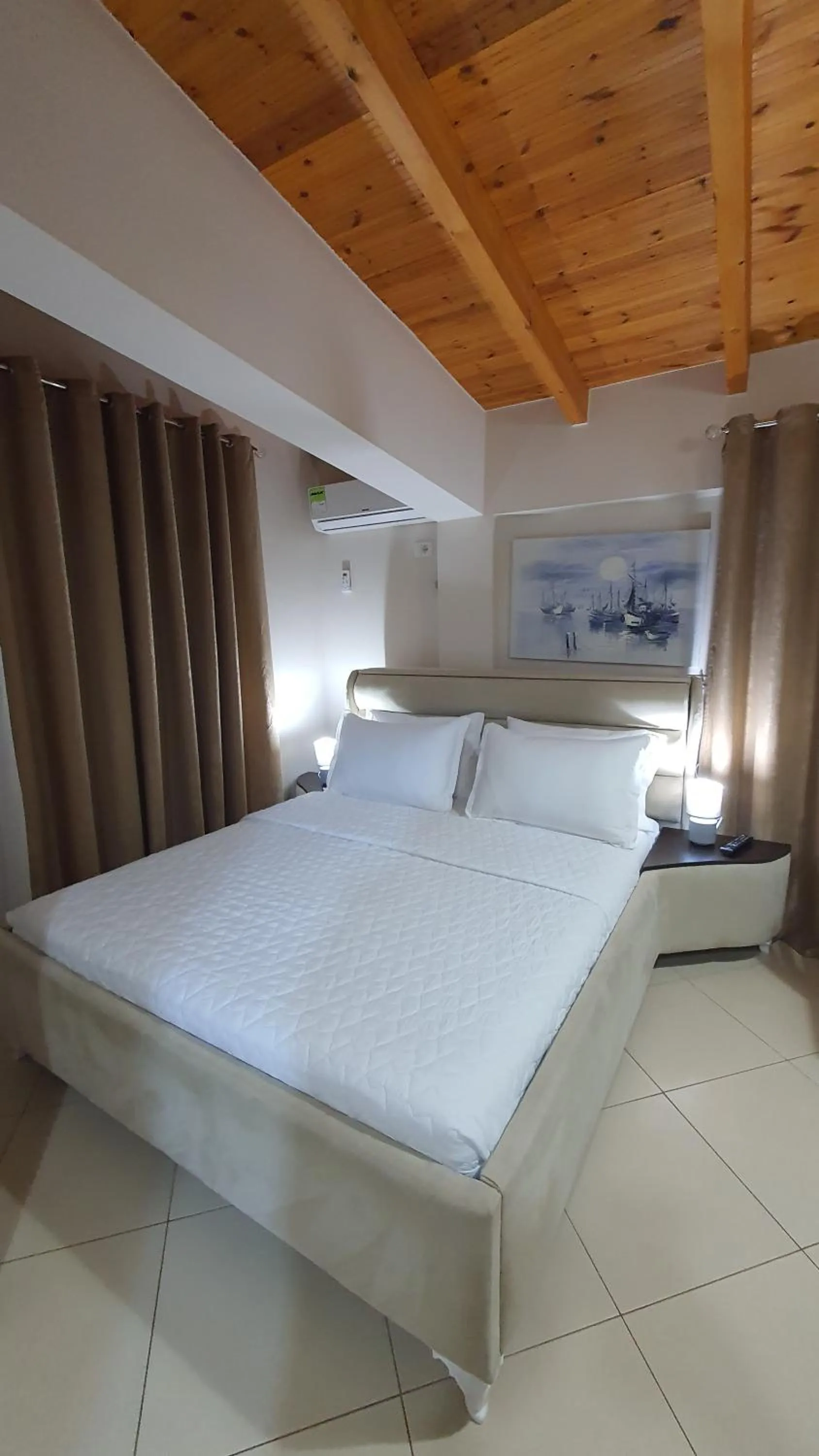 Bed in Hotel Vila Alvin & Apartments