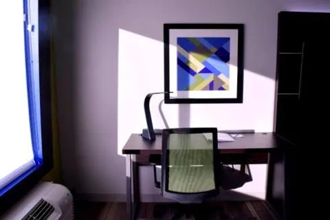 Seating area in Holiday Inn Express & Suites Kingston-Ulster by IHG