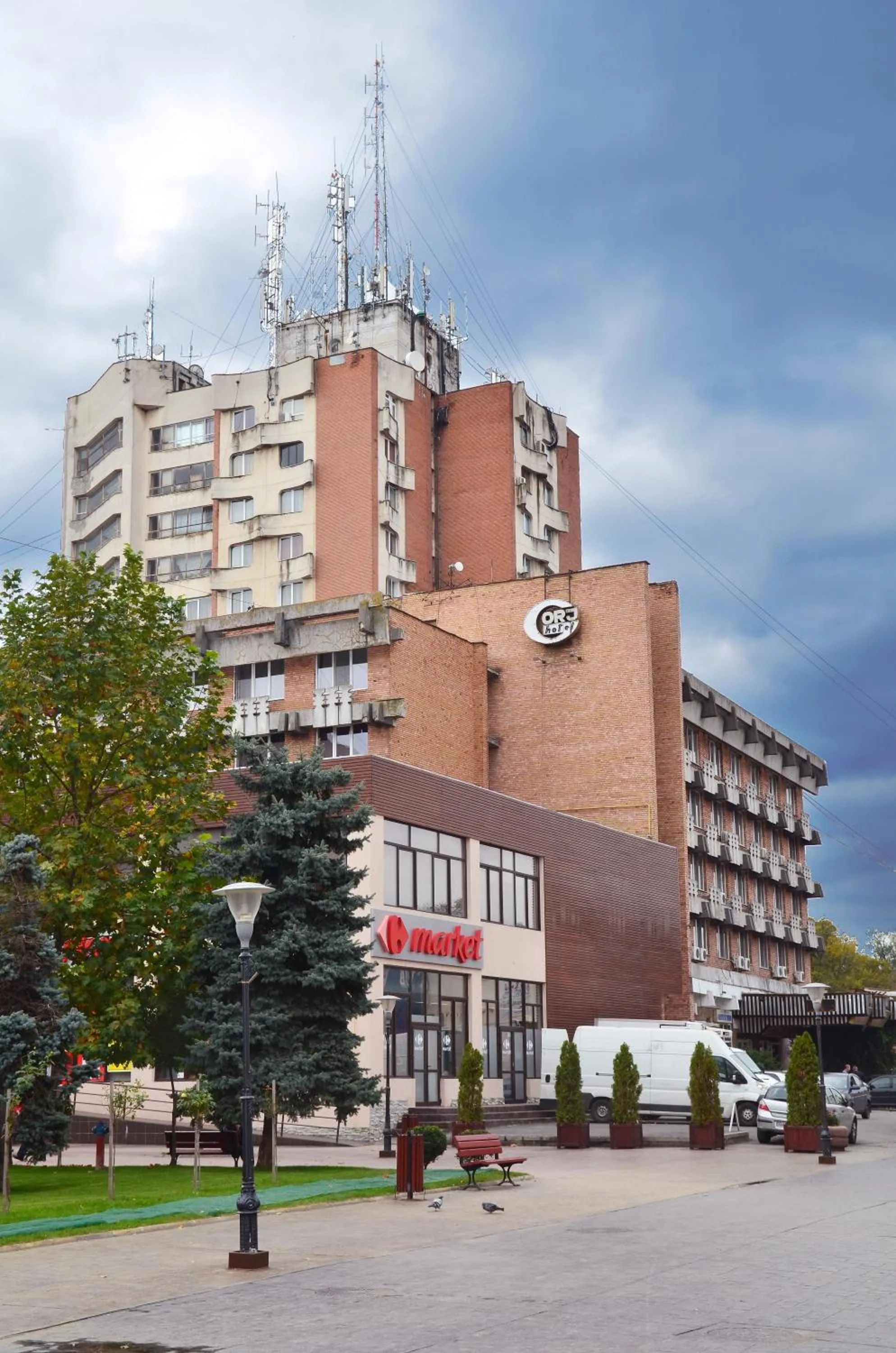 Facade/entrance in Hotel Gorj