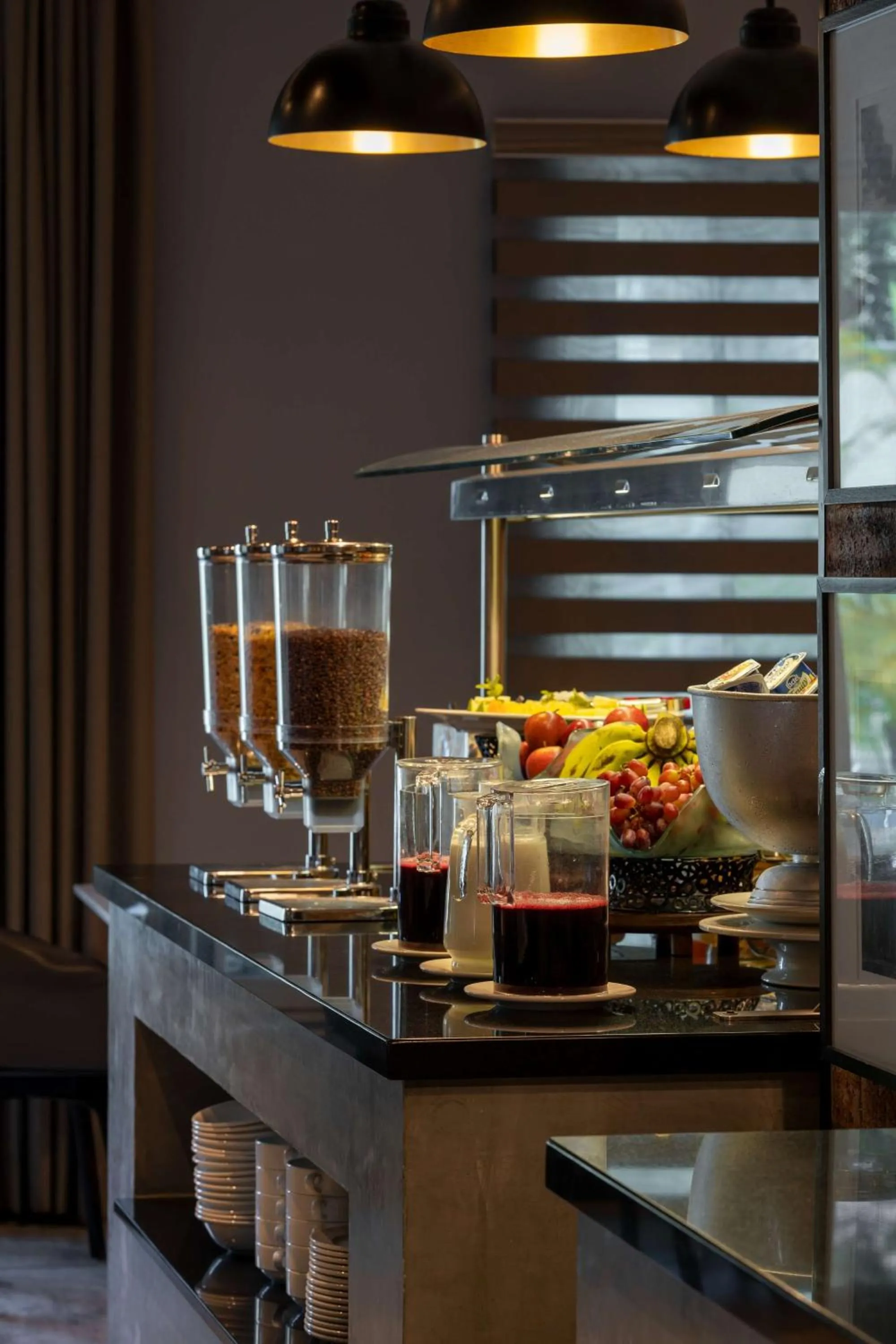 Restaurant/places to eat in Park Inn by Radisson, Lagos Victoria Island