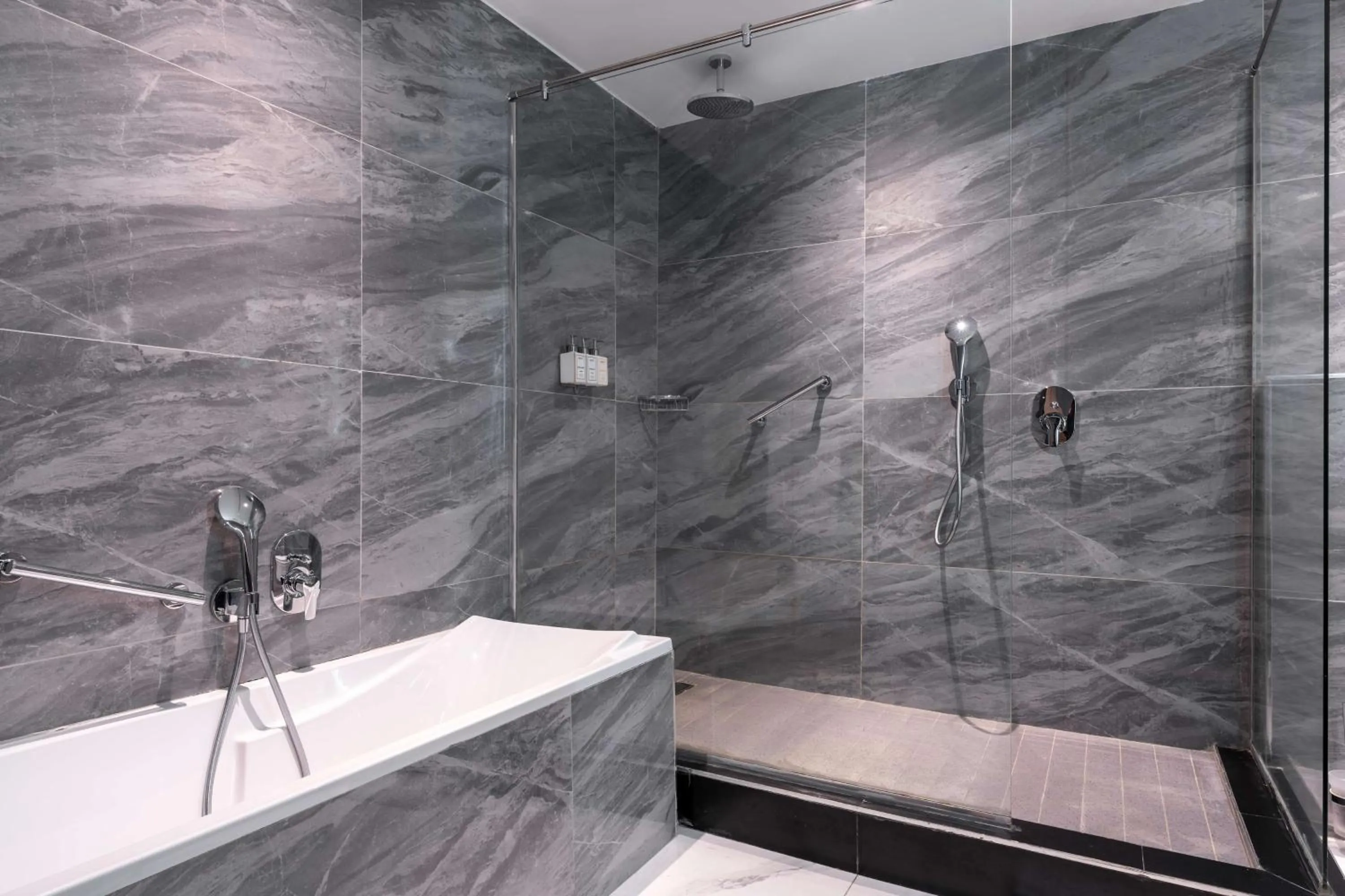 Photo of the whole room in Park Inn by Radisson, Lagos Victoria Island