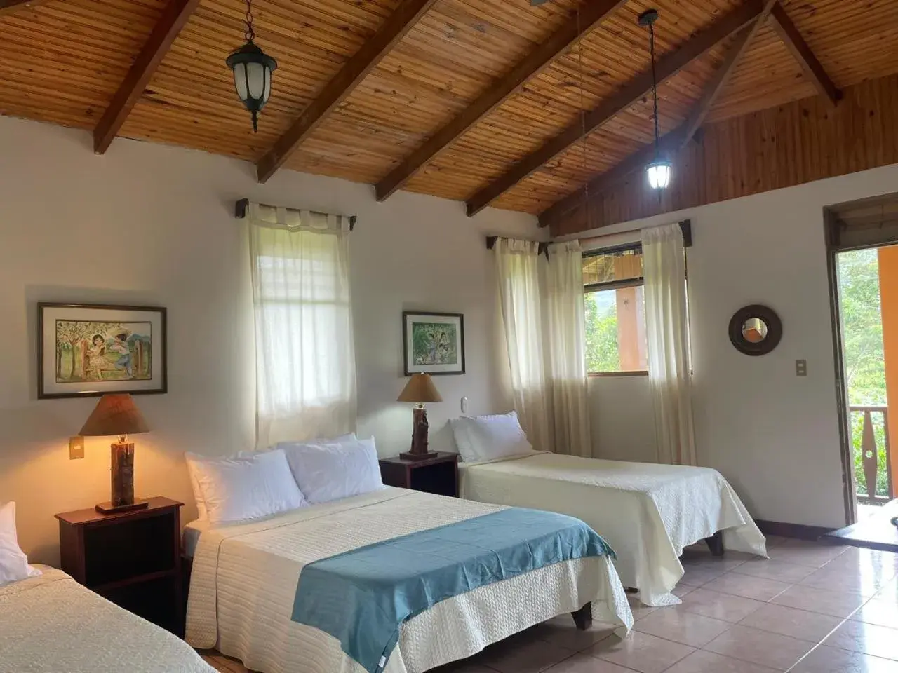 Deluxe Family Room in Kakao Lodge & Garden Río Celeste Deluxe Family Room in Kakao Lodge & Garden Río Celeste