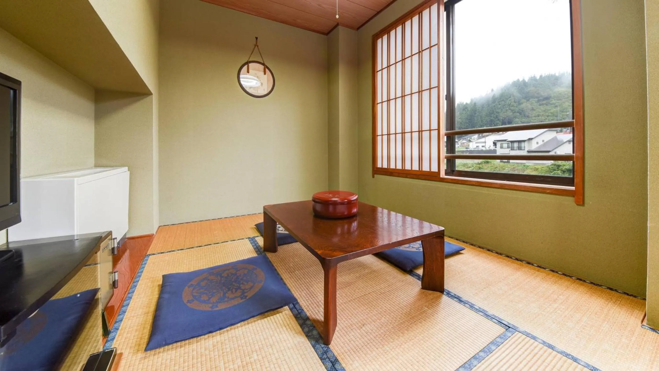 Photo of the whole room in Hotel Yunotaniso