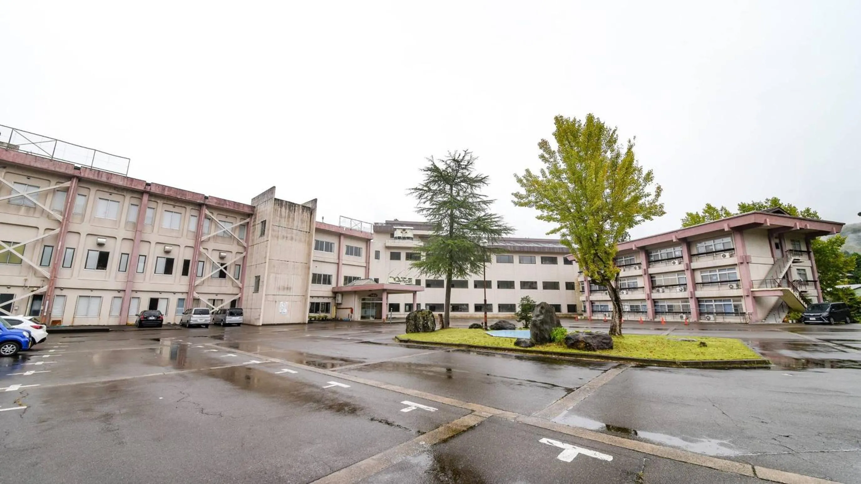 Property building in Hotel Yunotaniso