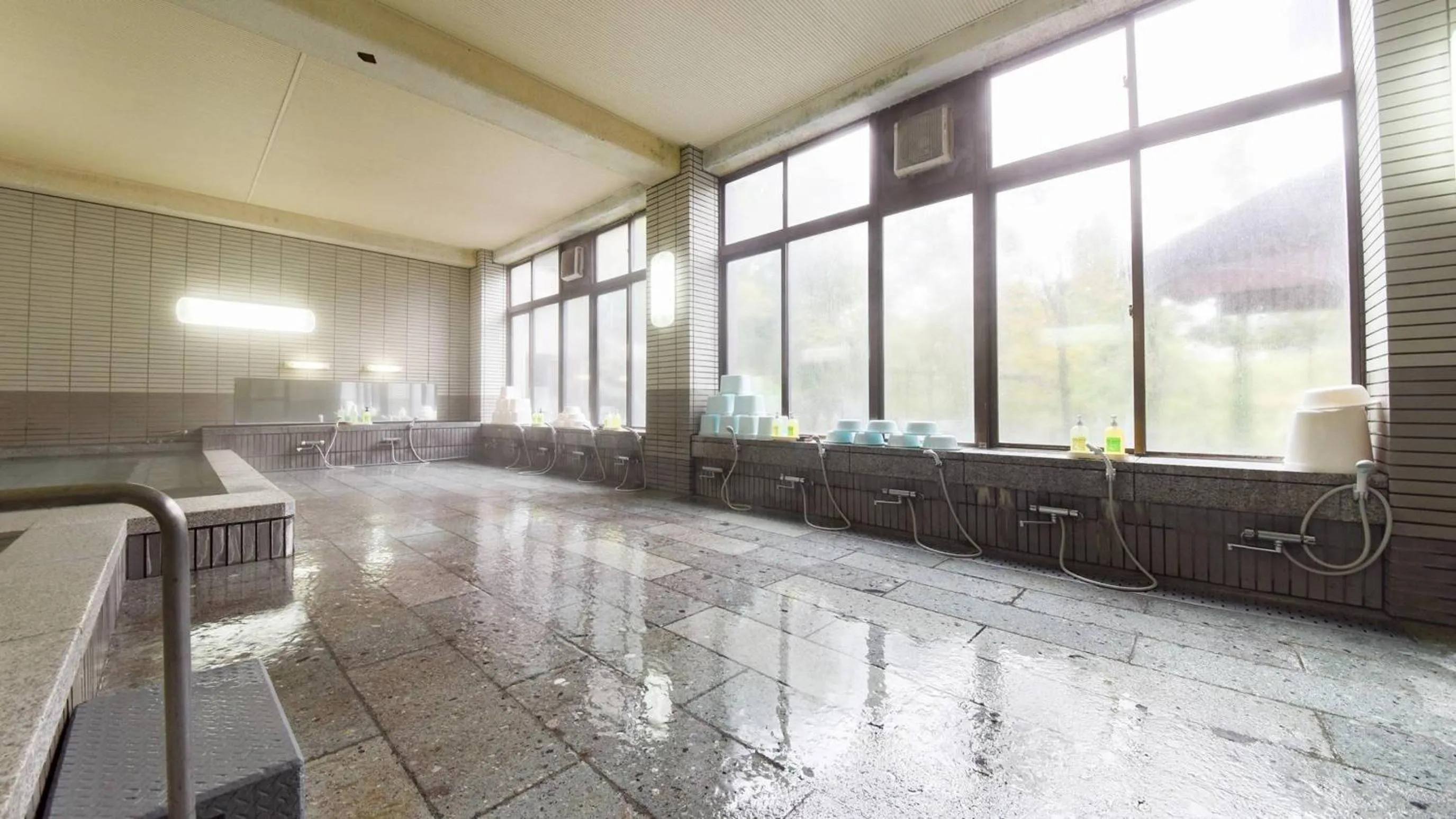 Hot Spring Bath in Hotel Yunotaniso