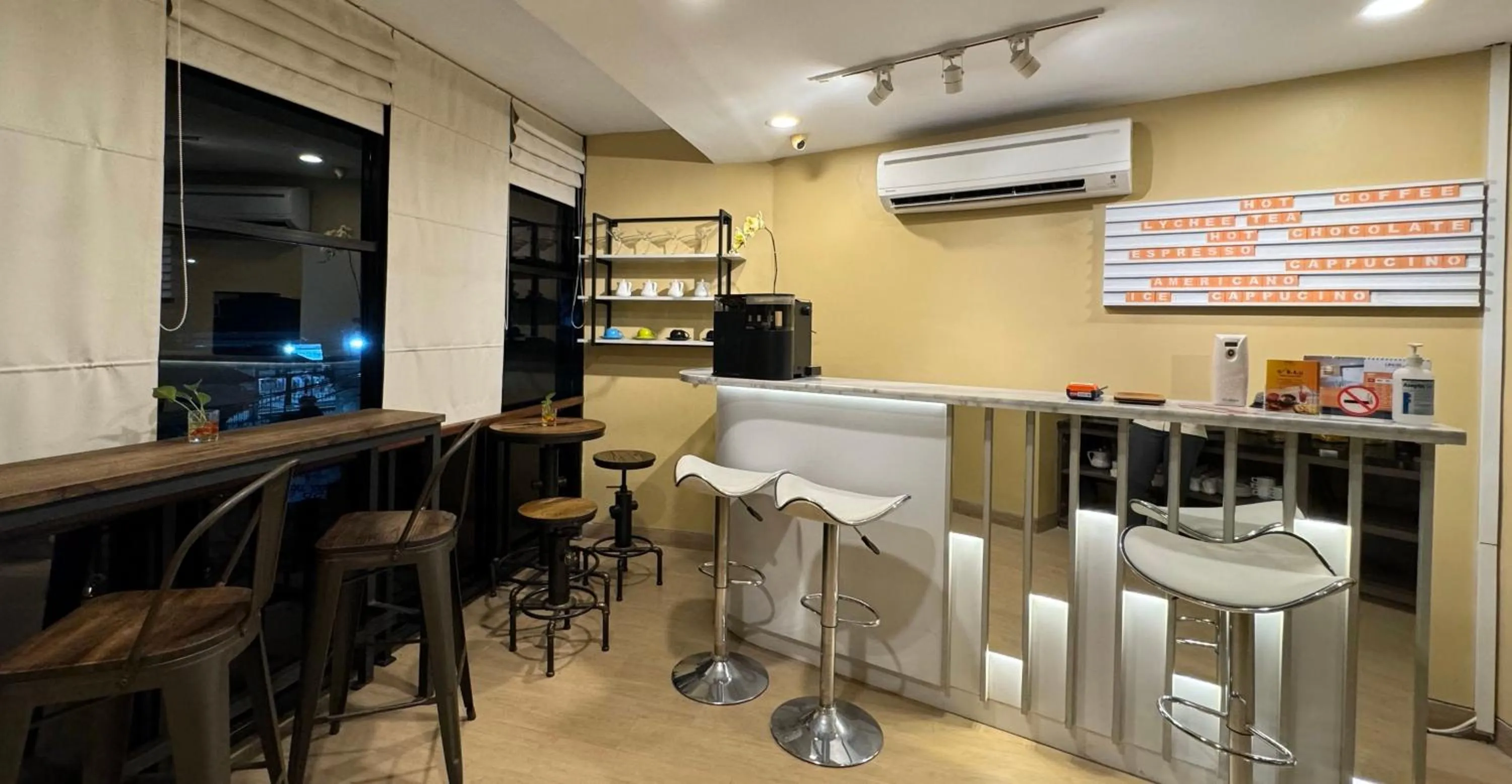 Restaurant/places to eat in Unisi Hotel Malioboro - Jogja Syariah