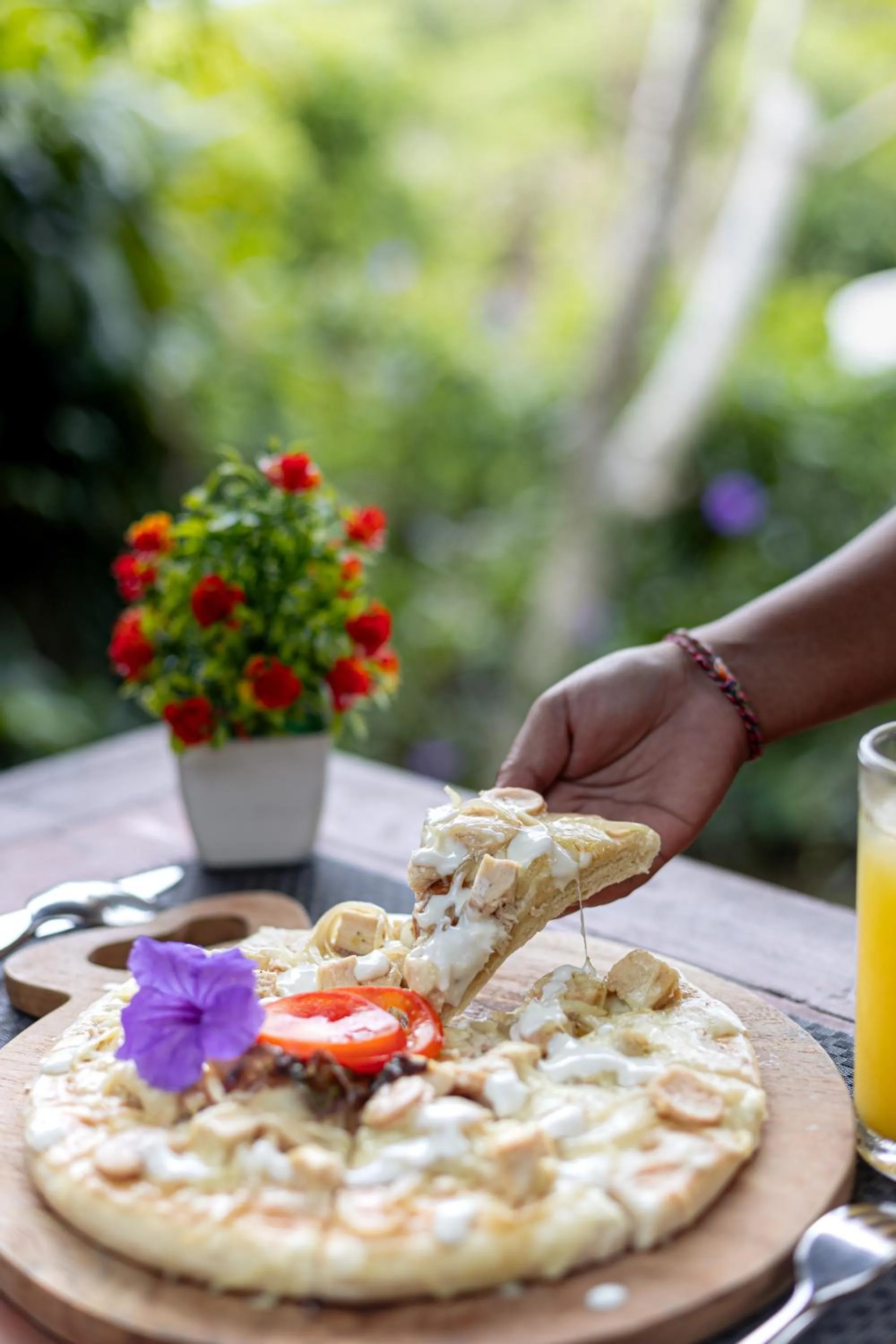 Restaurant/places to eat in The Kirana Ungasan