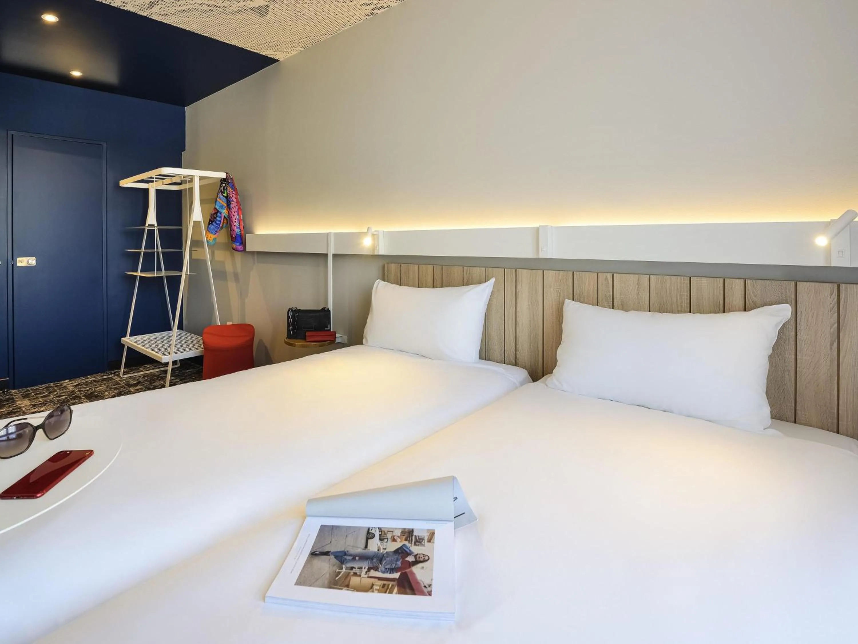 Bedroom, Bed in Ibis Luxembourg Airport