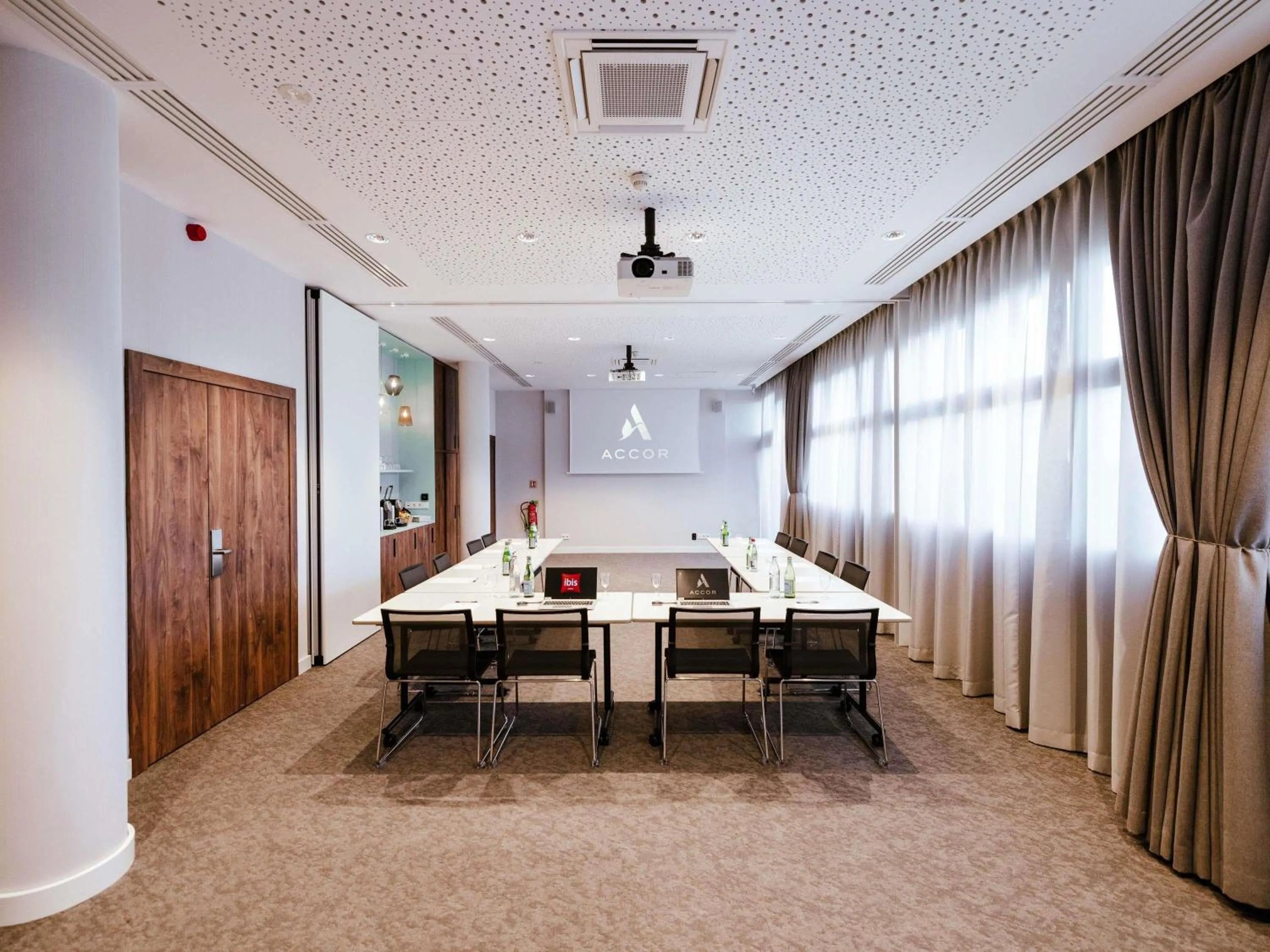 Meeting/conference room in Ibis Luxembourg Airport