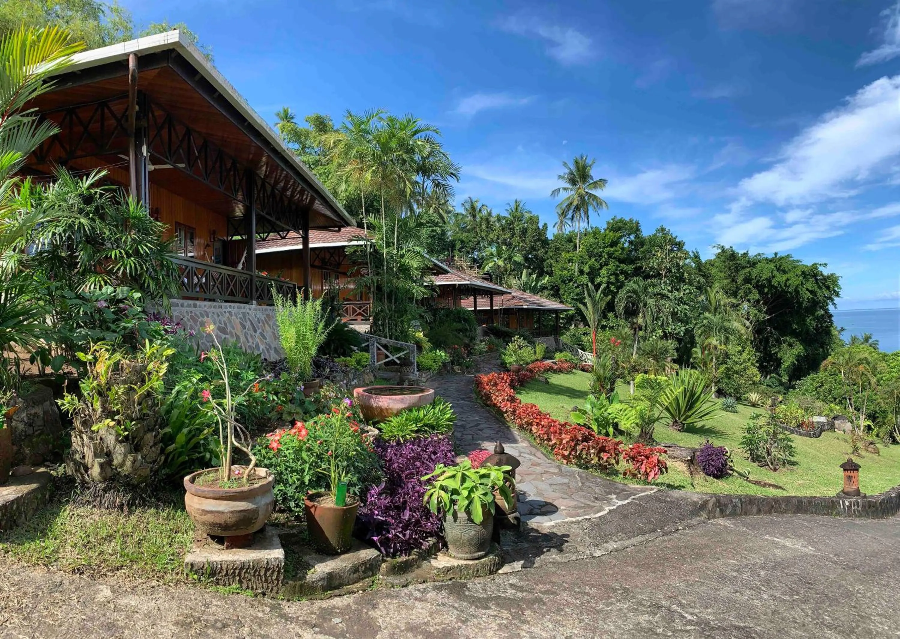 Garden in Lumbalumba Resort - Manado
