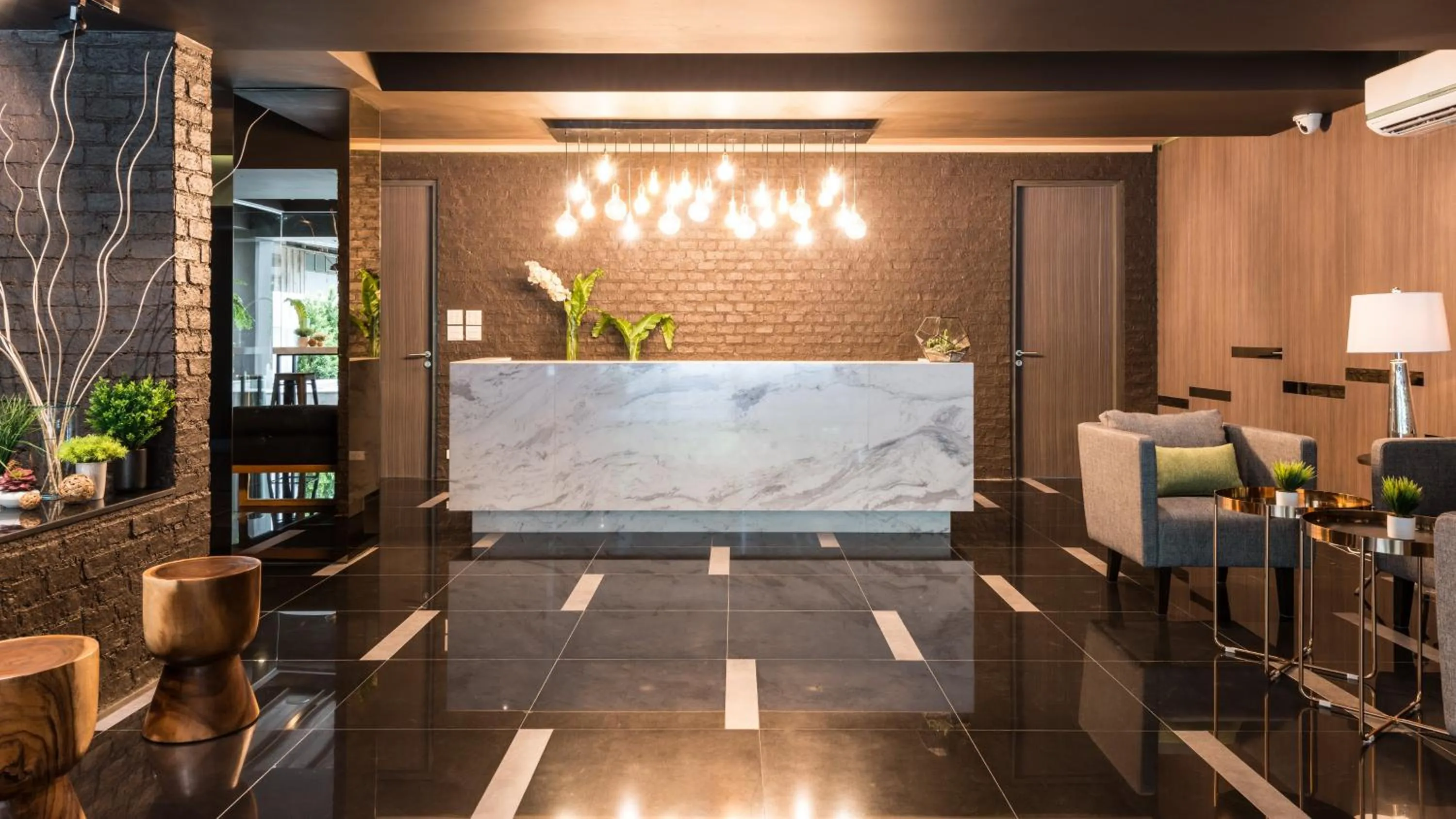 Facade/entrance, Bed in Fyn Hotel