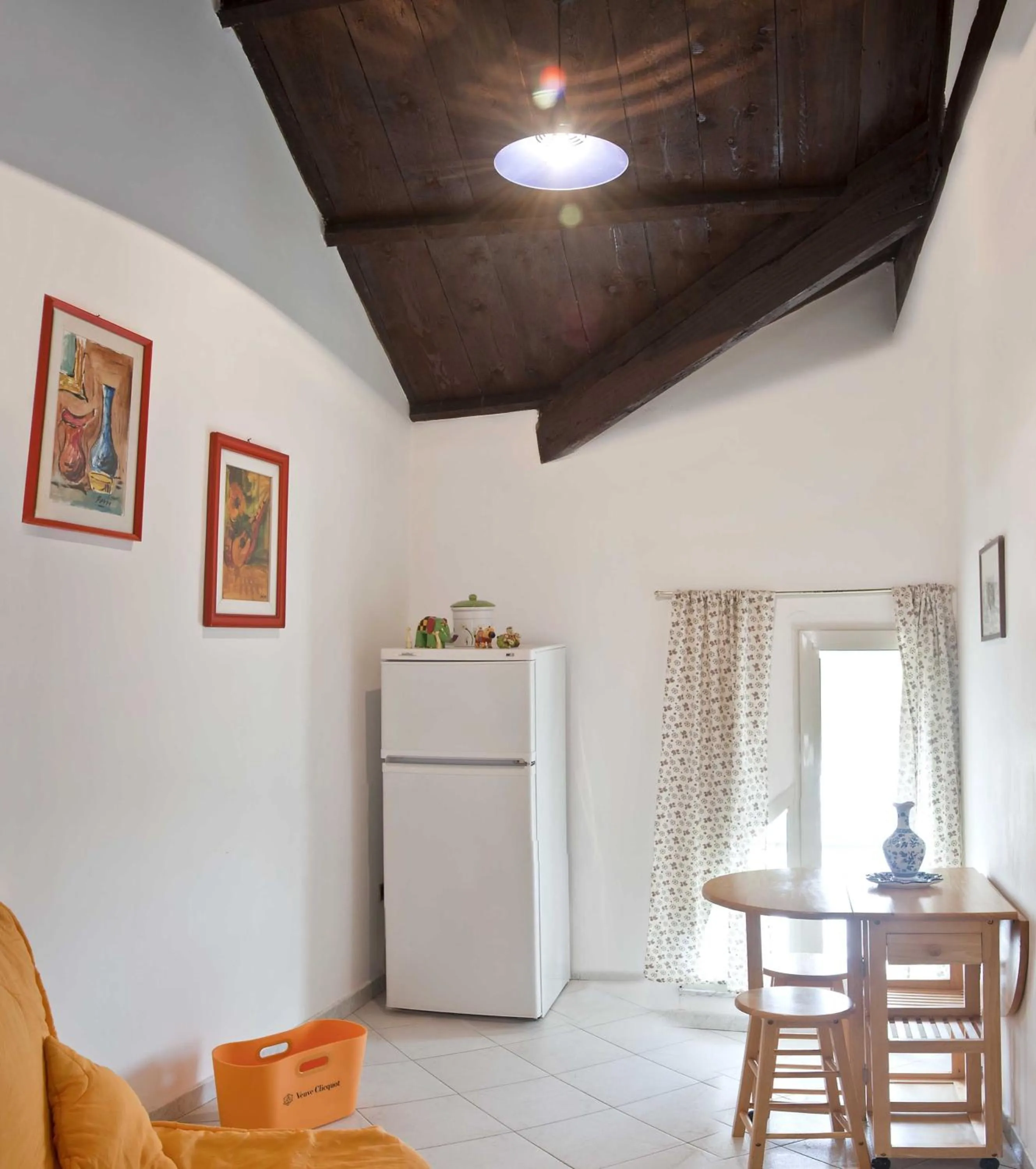 Dining area in Morelli Rooftop