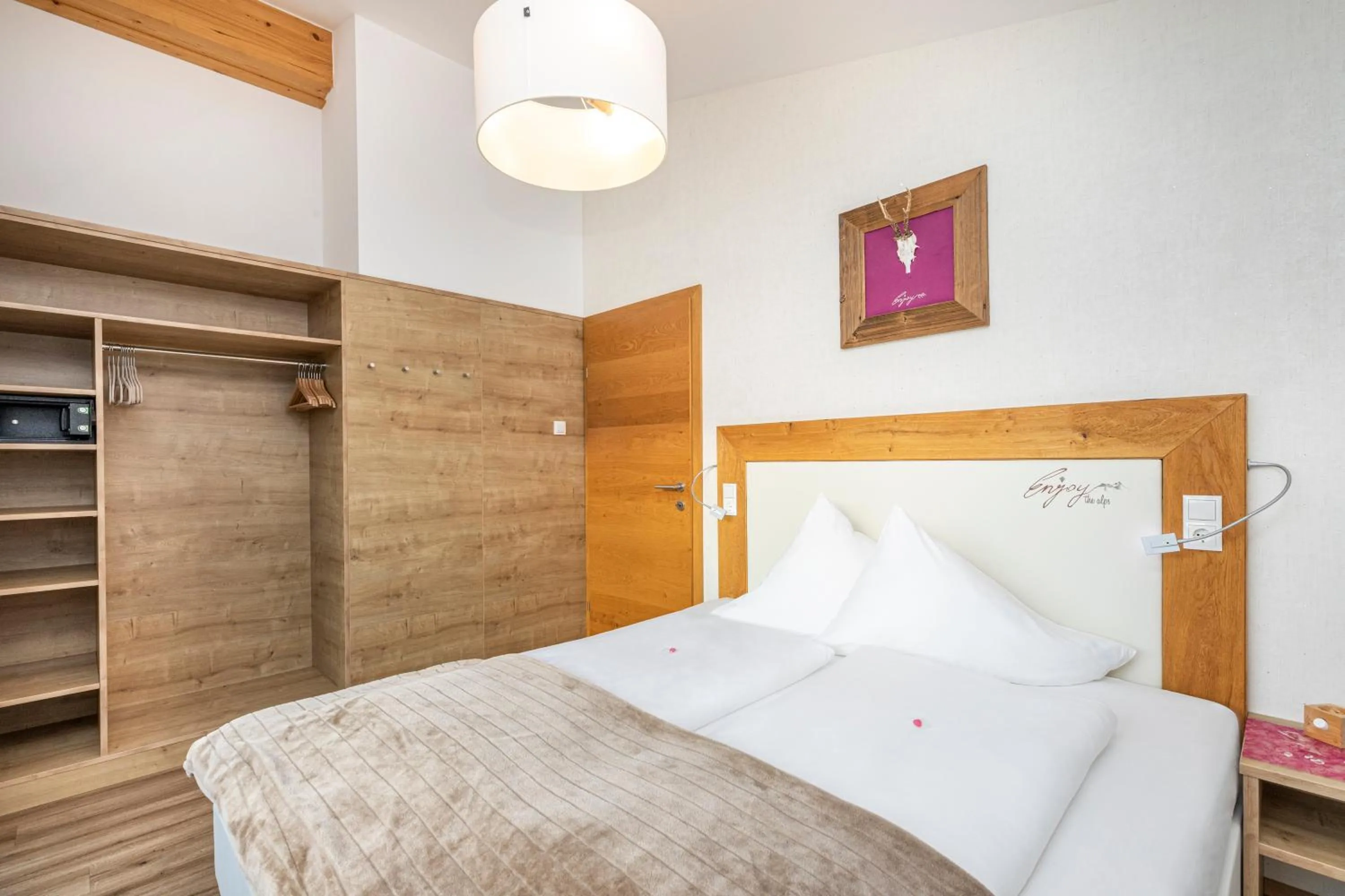 Bed in Enjoy The Alps