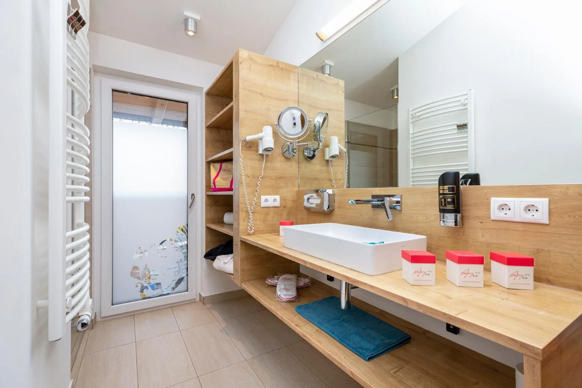 Bathroom in Enjoy The Alps