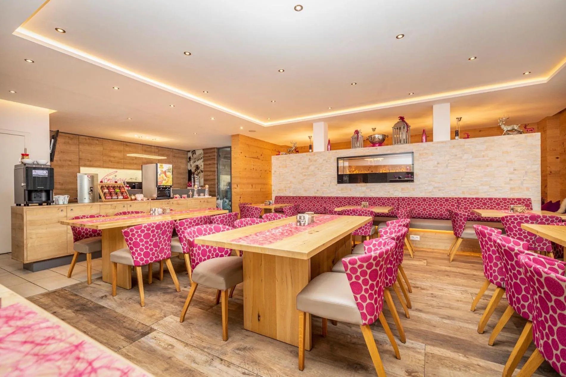 Restaurant/places to eat in Enjoy The Alps