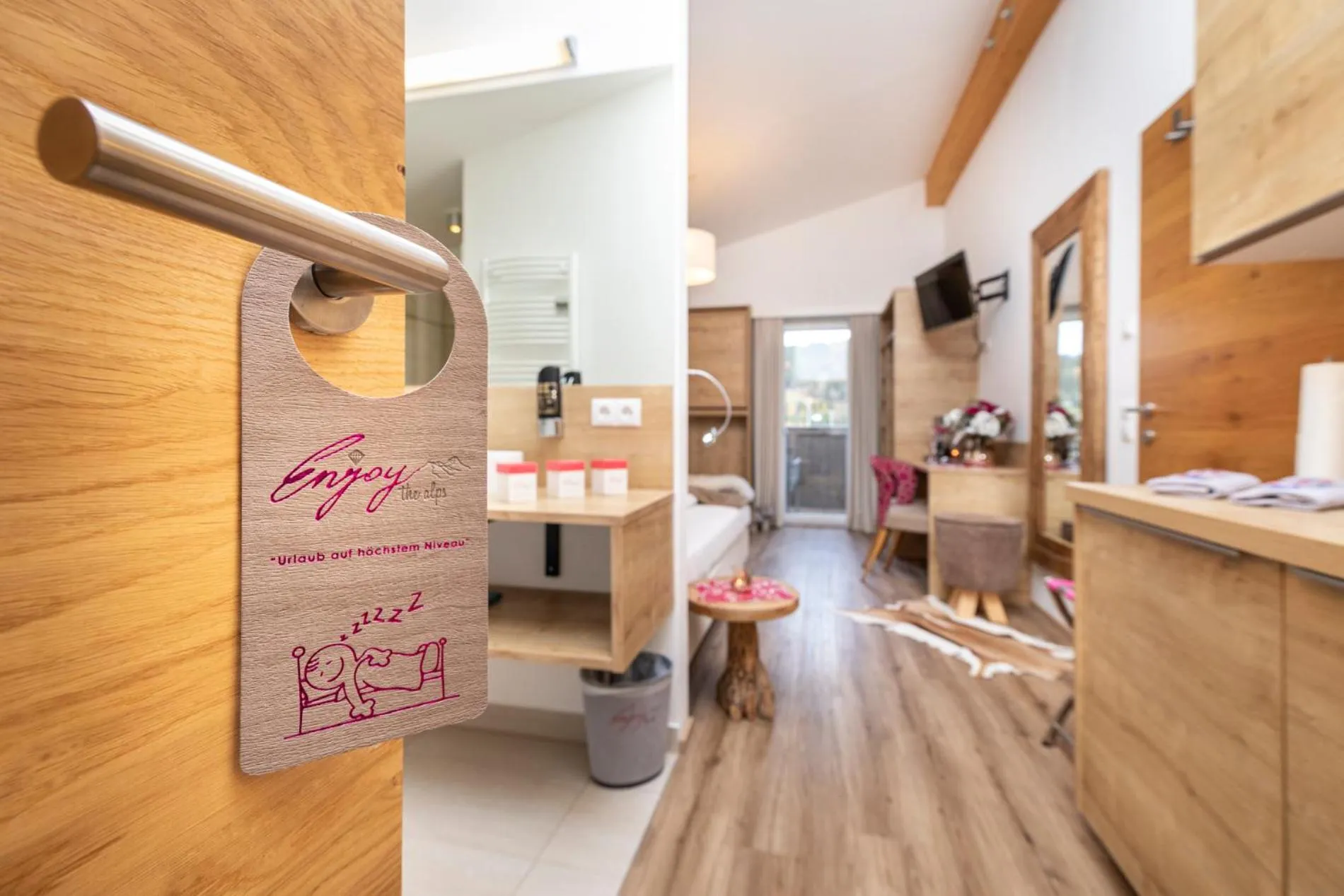 Kitchen or kitchenette, Bed in Enjoy The Alps