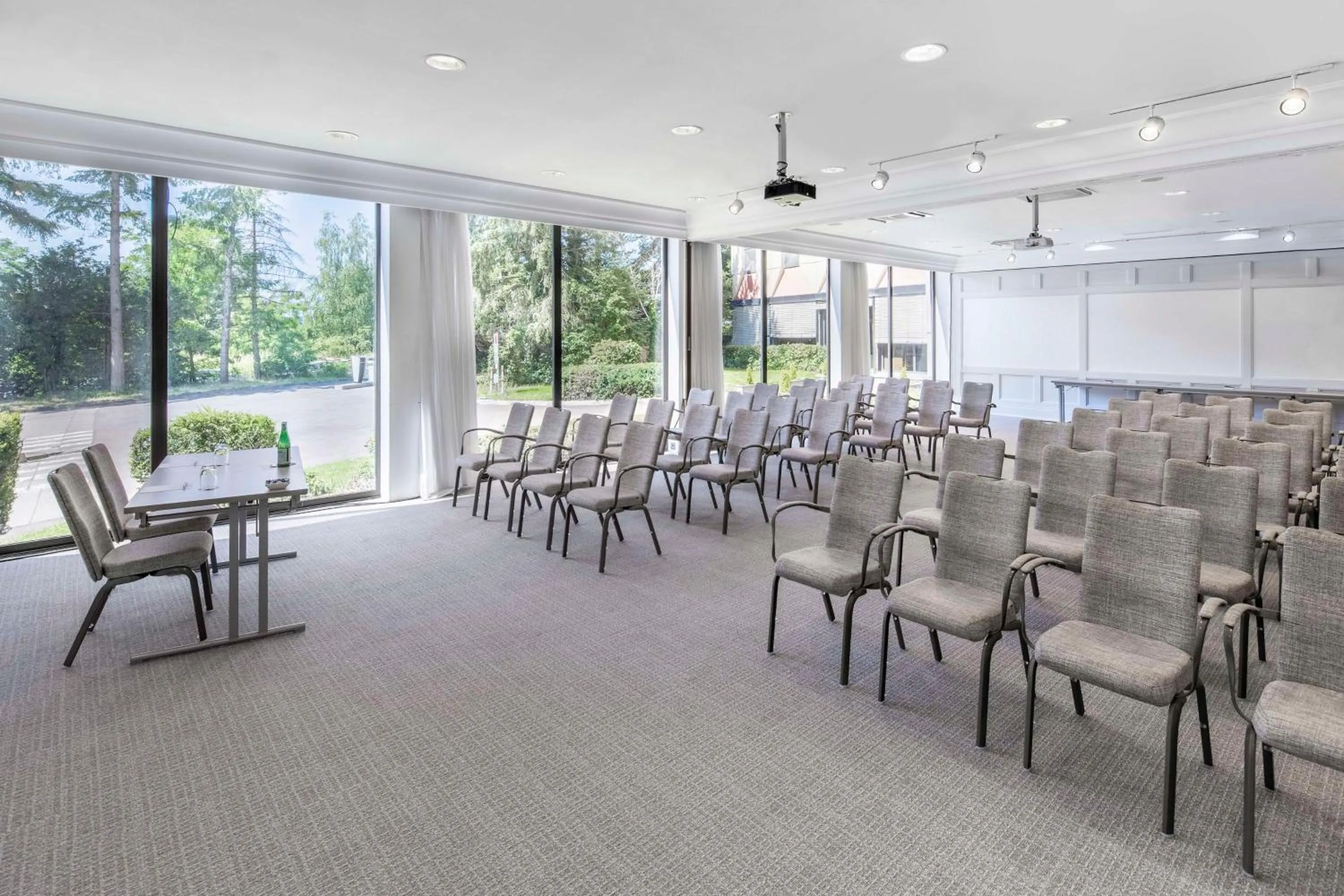 Meeting/conference room in NH Luxembourg Airport