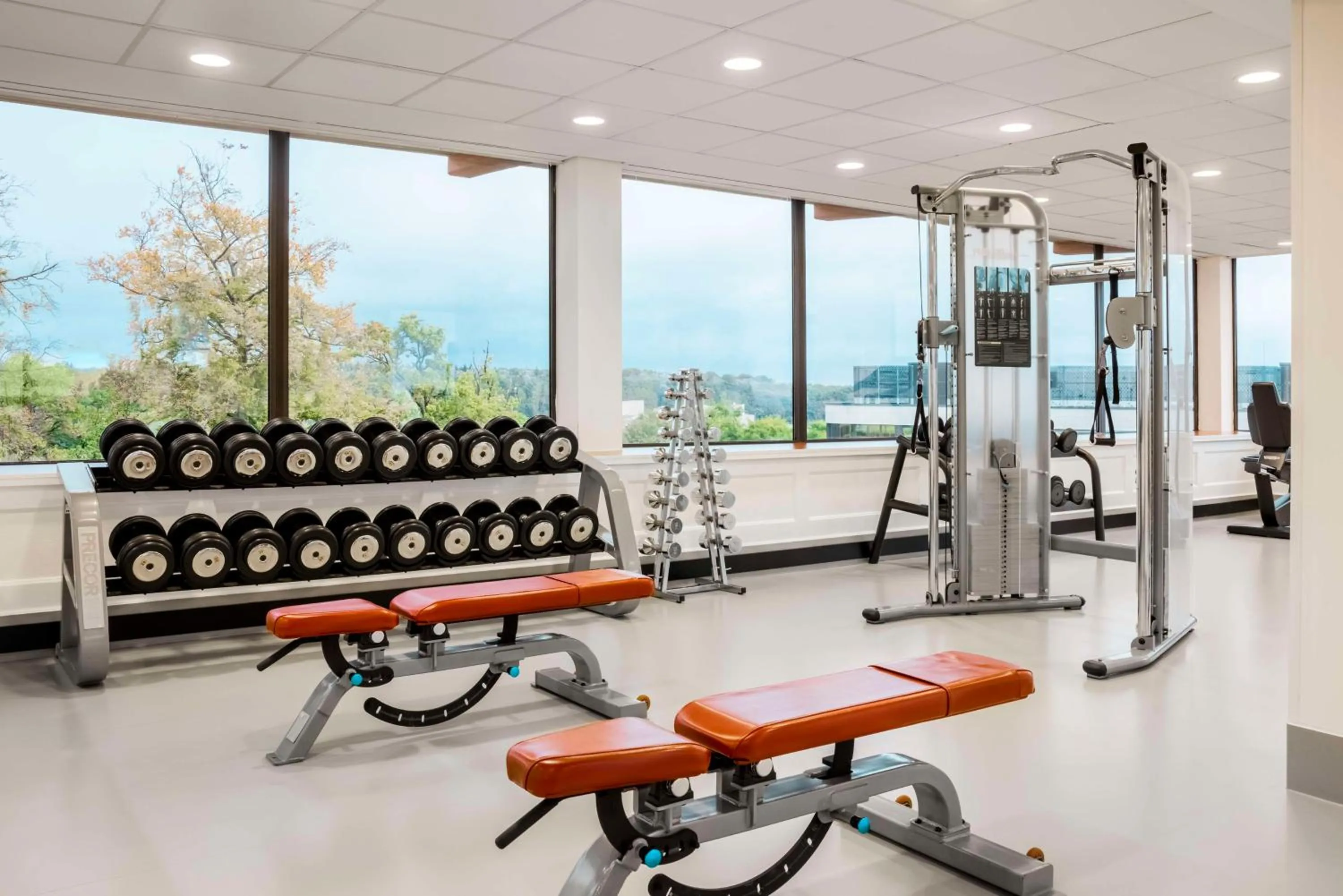 Fitness centre/facilities in NH Luxembourg Airport