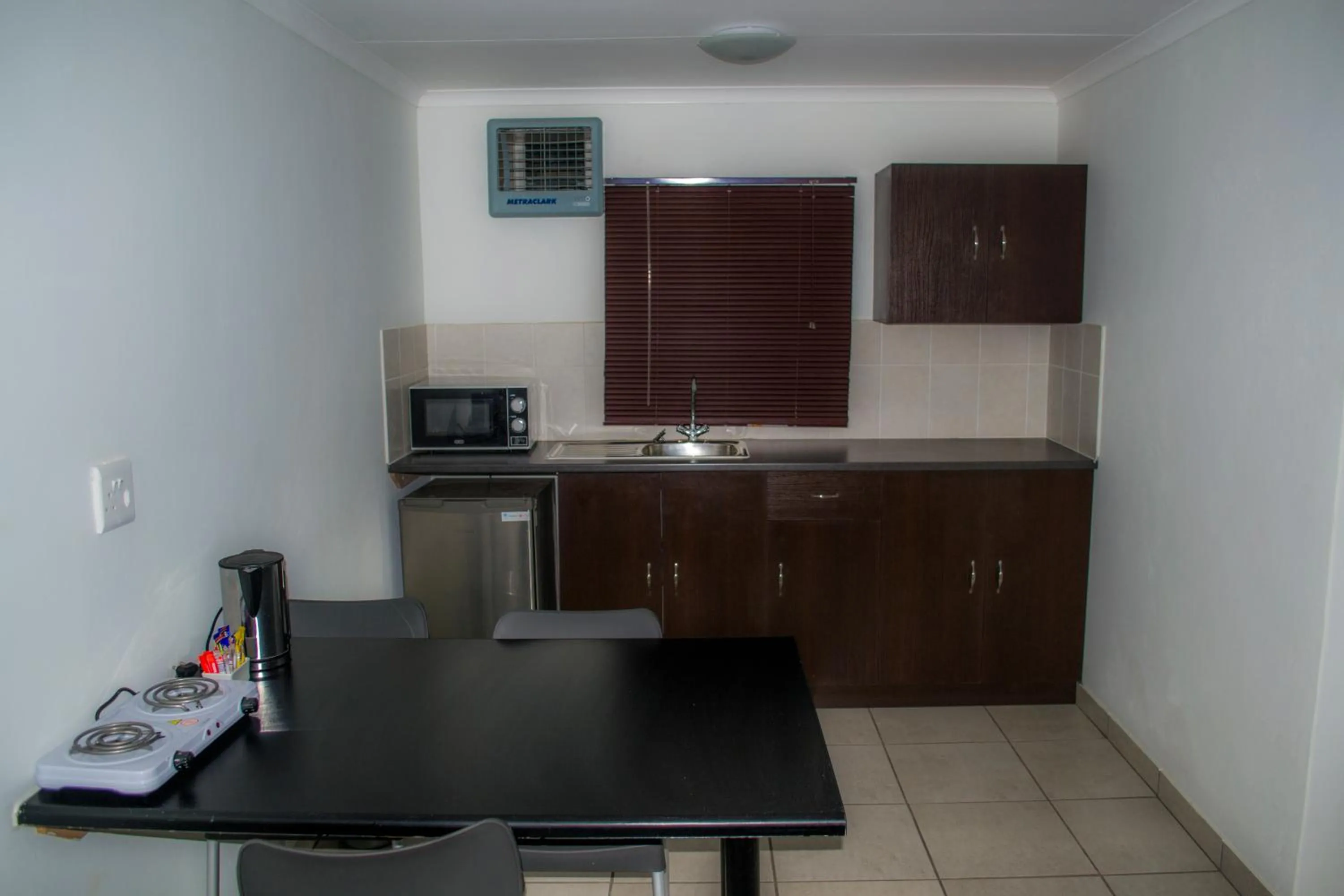 Photo of the whole room in La Palma Lodge