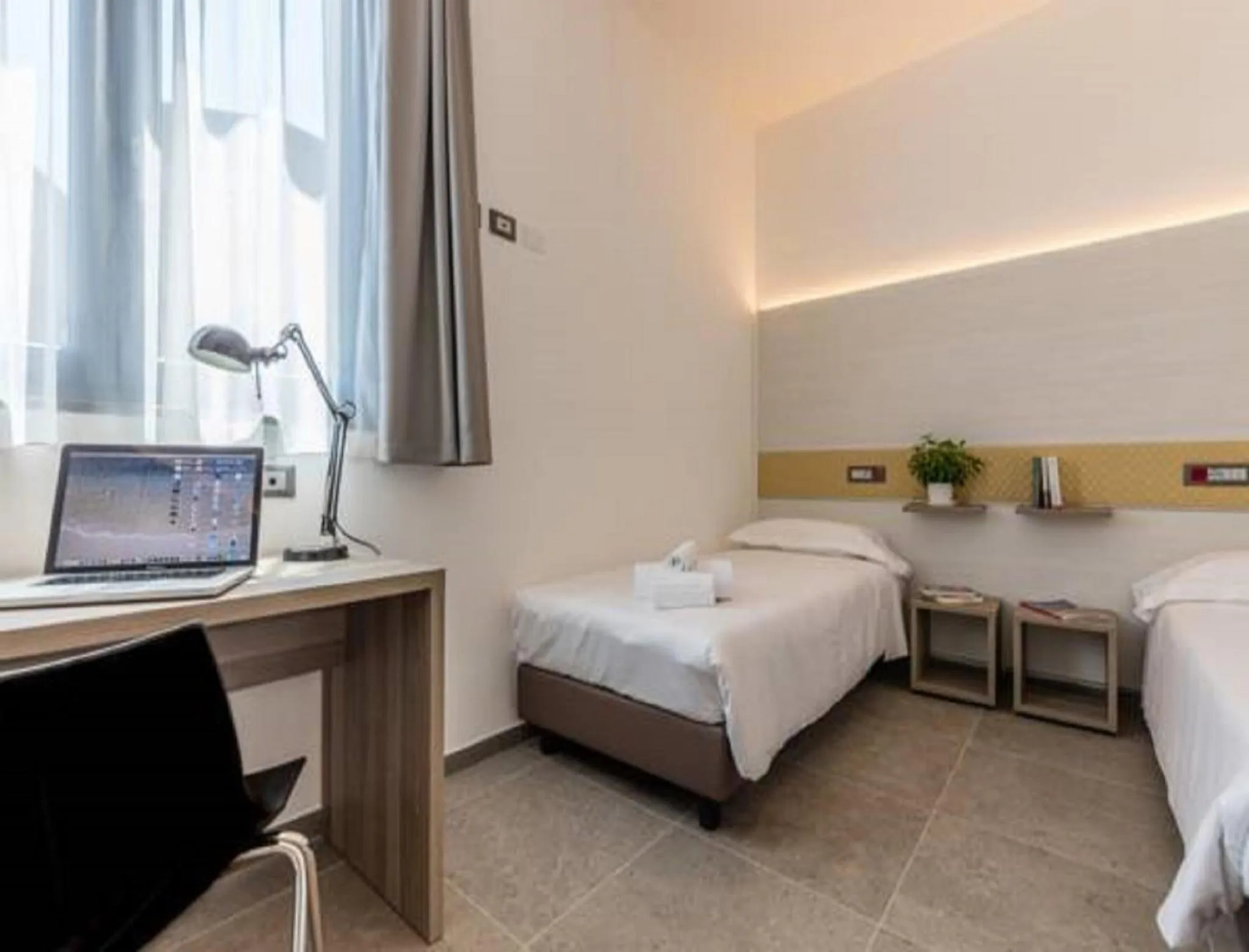 Inner courtyard view, Bed in Camplus Palermo Normanni - Casa per ferie