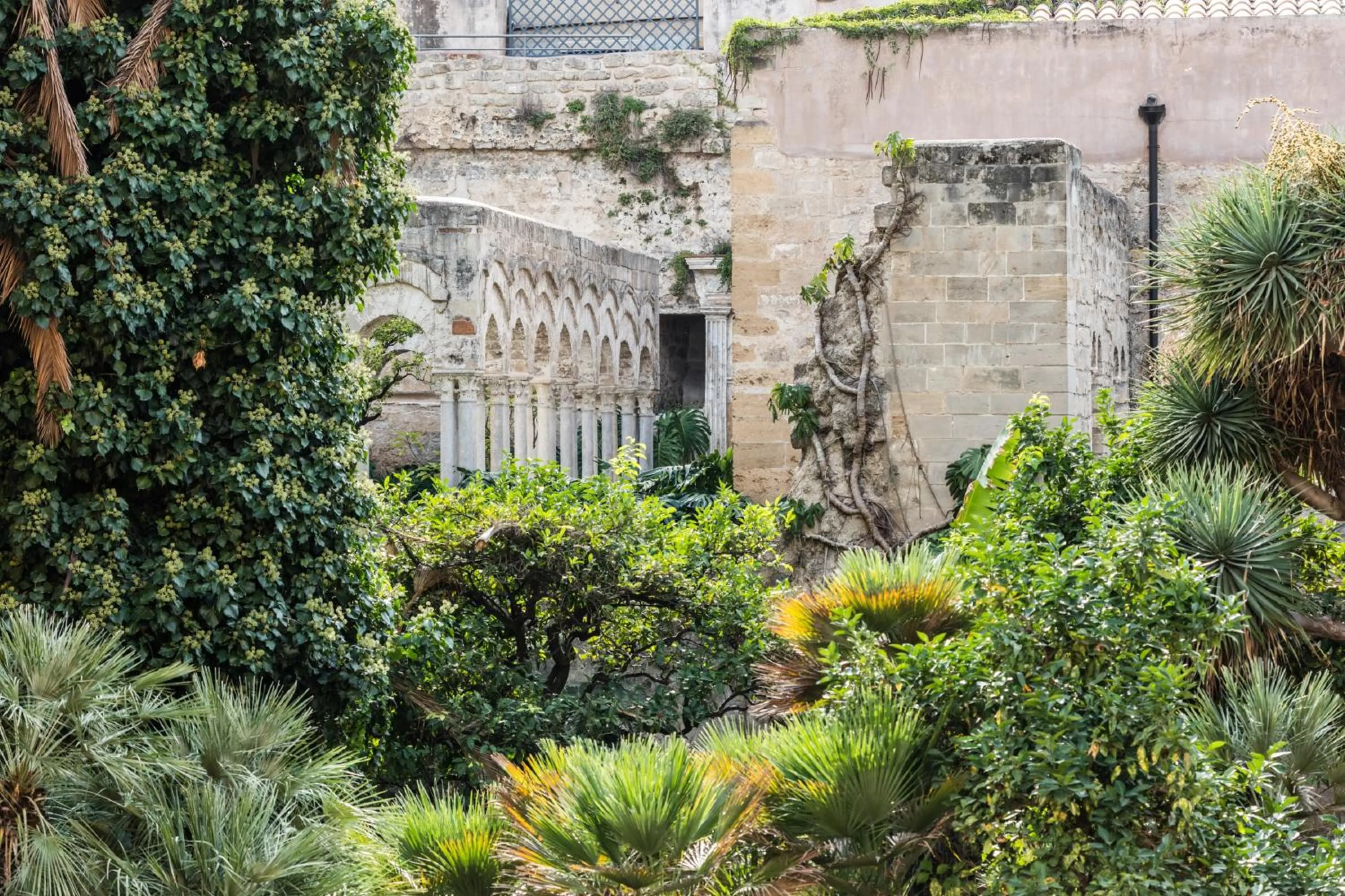 Nearby landmark in Camplus Palermo Normanni - Casa per ferie