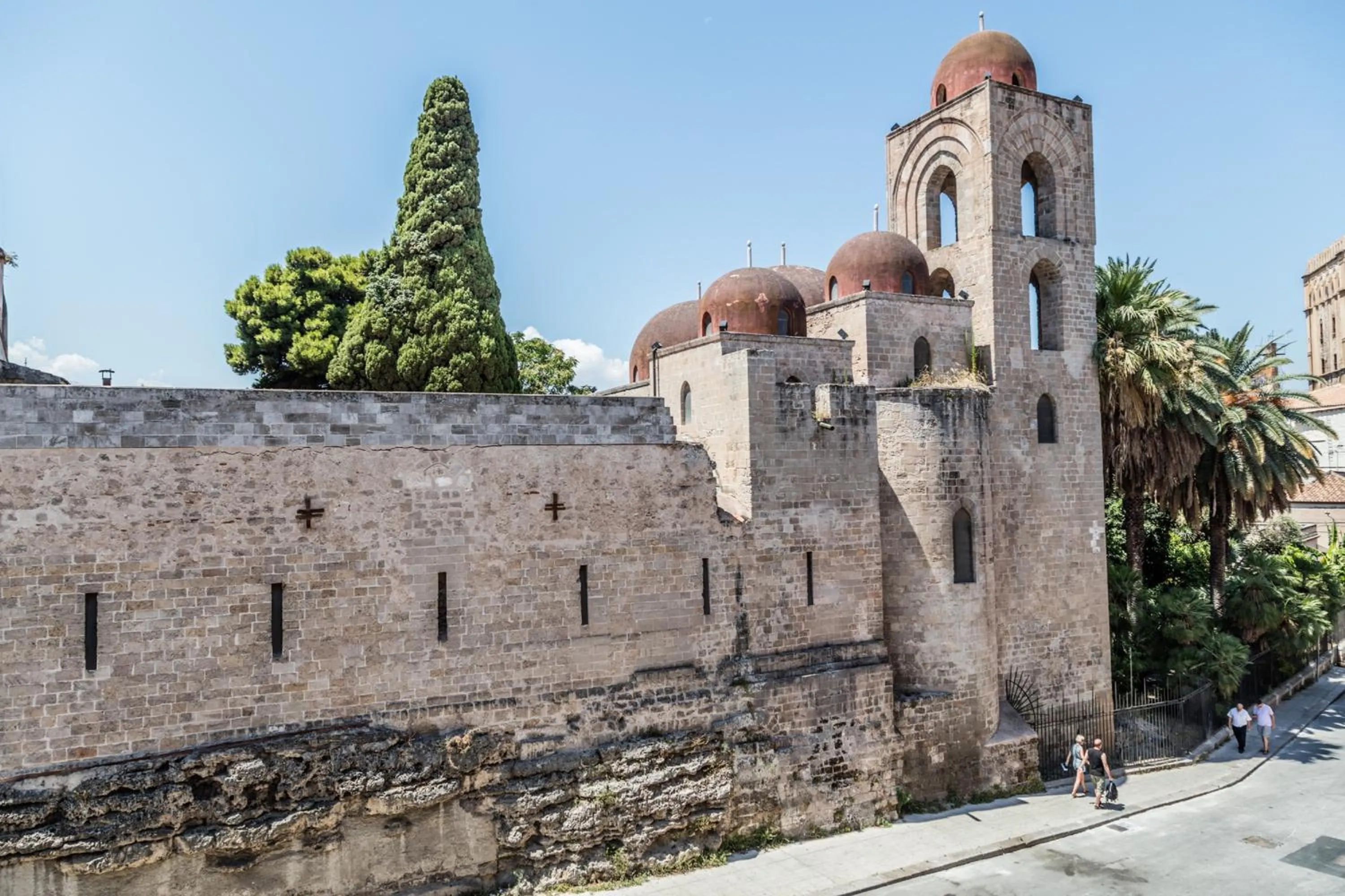 Nearby landmark in Camplus Palermo Normanni - Casa per ferie