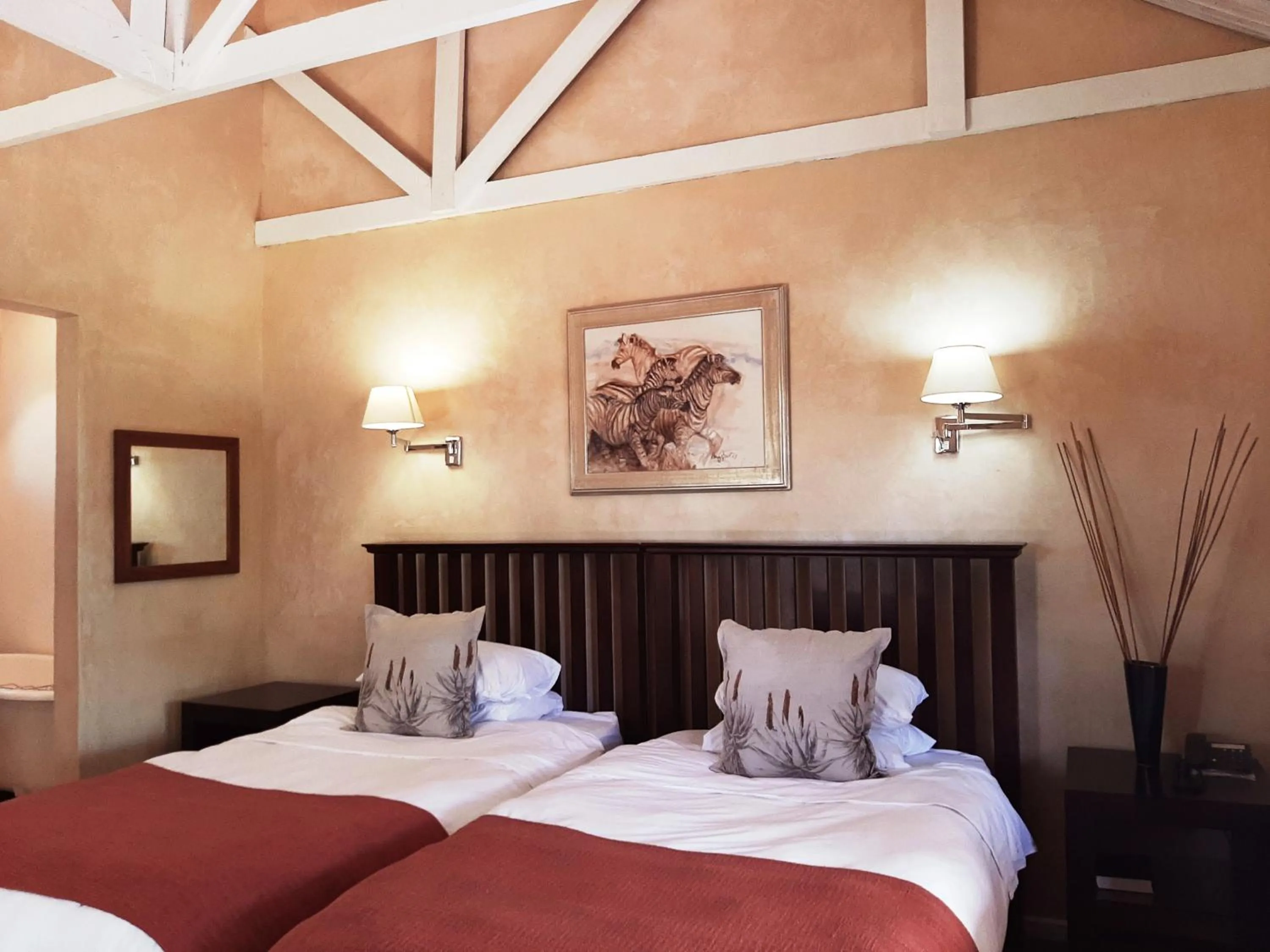 Bed in Leeuwenbosch Shearers Lodge - Amakhala Game Reserve