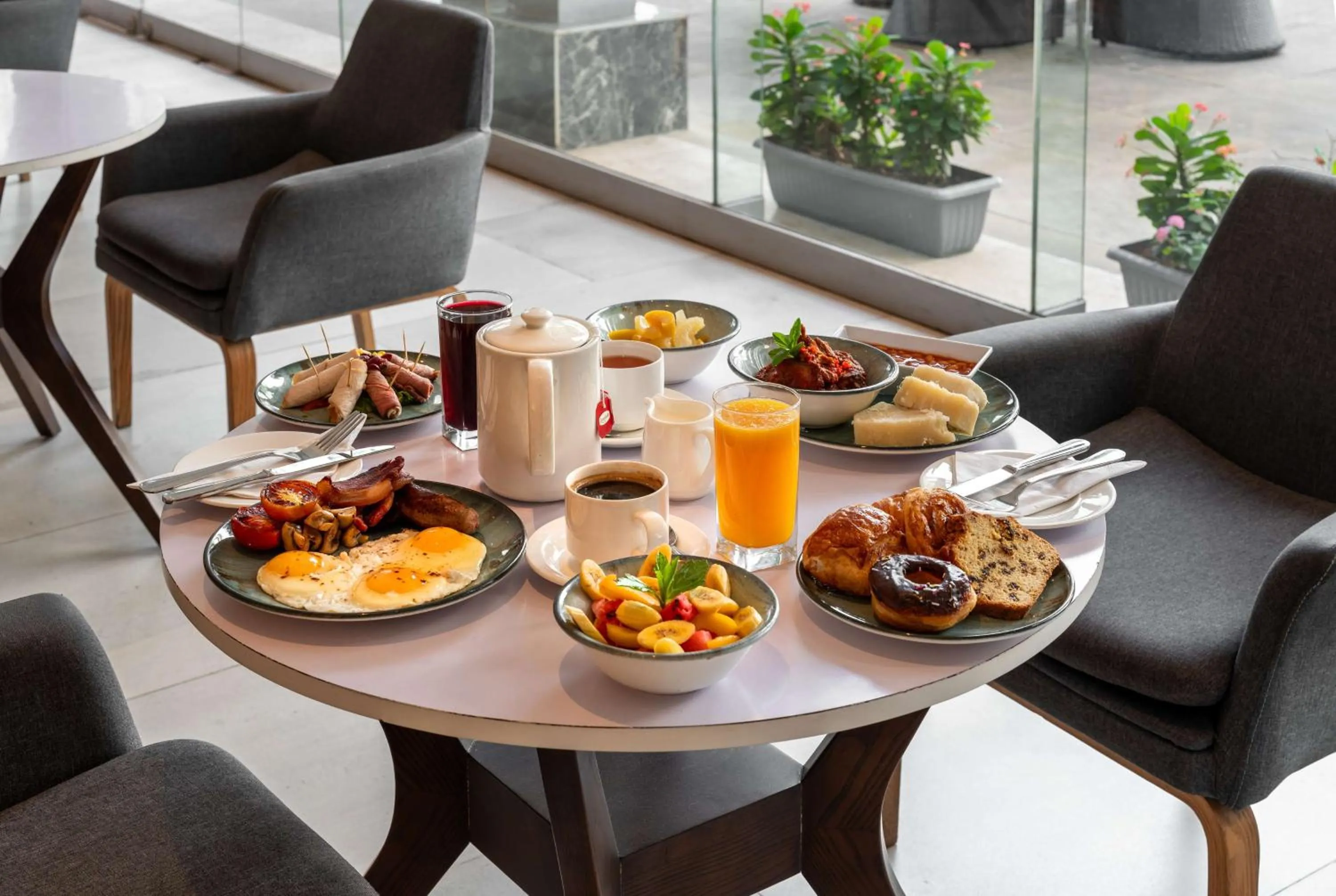 Restaurant/places to eat in Radisson Lagos Ikeja