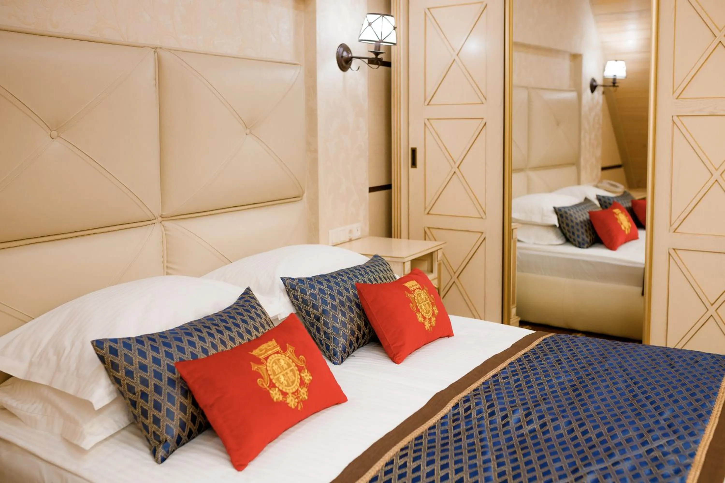 Bed in Chevalier Hotel & SPA