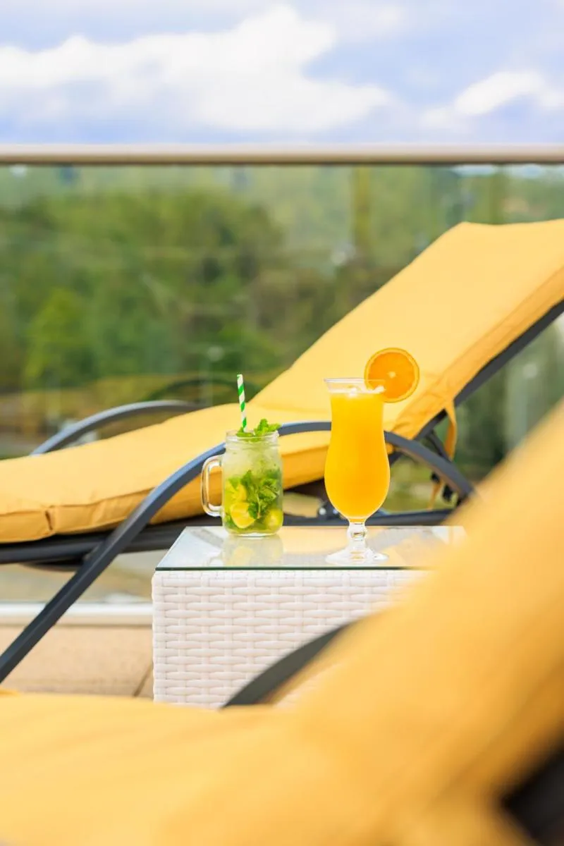 Casino 2000 - Adult Guests Only