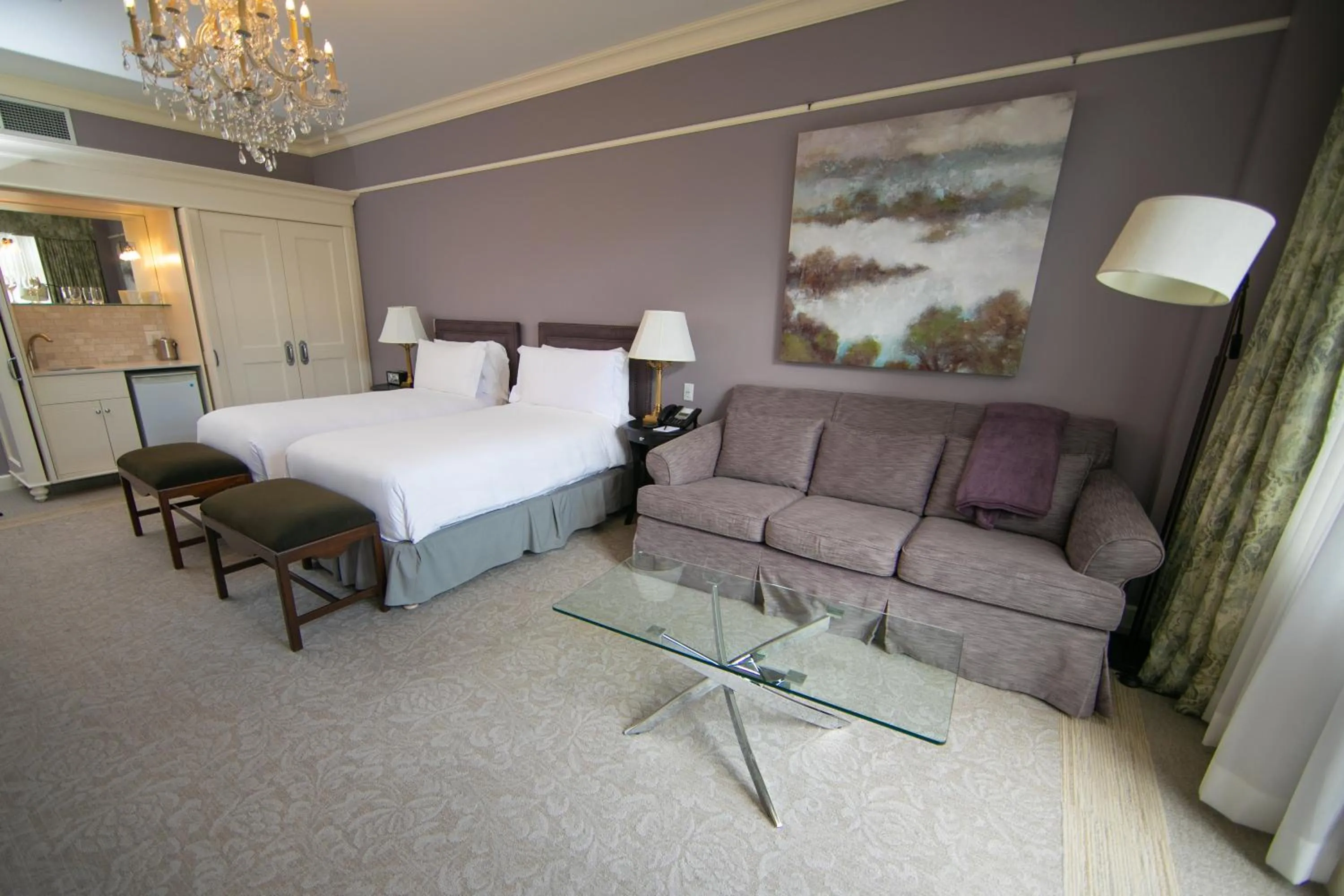 Bed in The Bruce Hotel