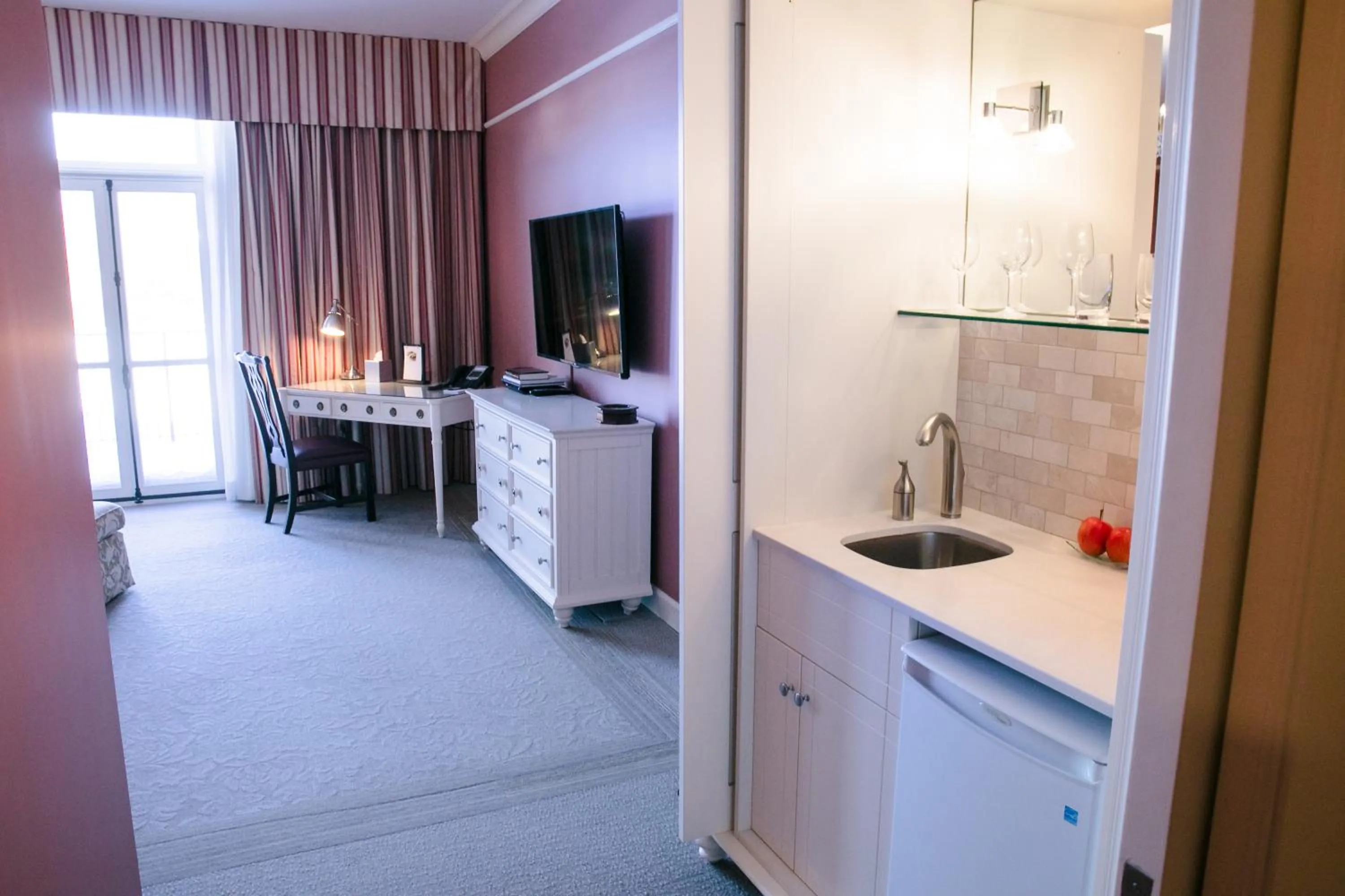 Kitchen or kitchenette in The Bruce Hotel